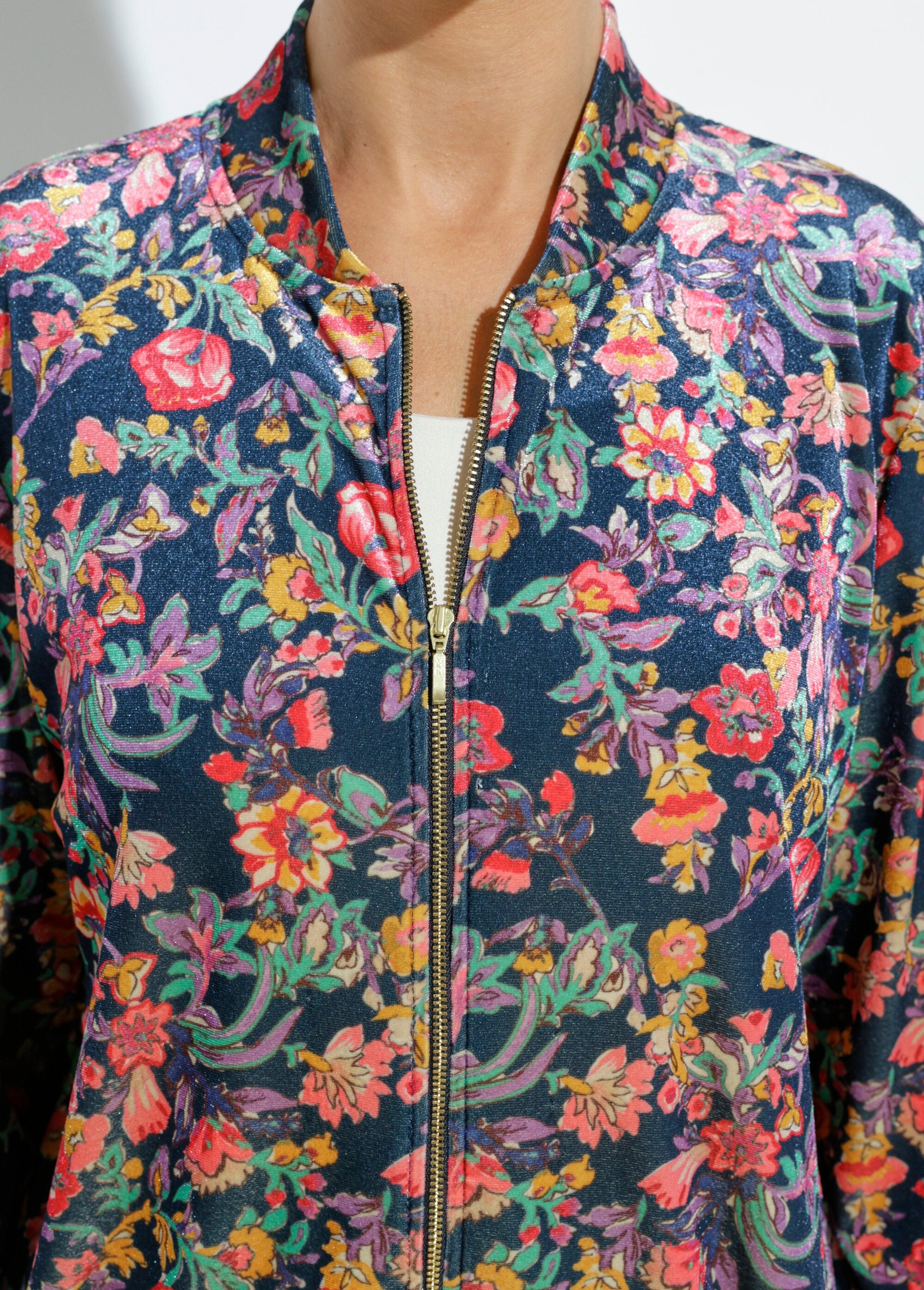 Floral_velvet_zip-up_bomber_jacket_Navy_and_pink_DE1_slim