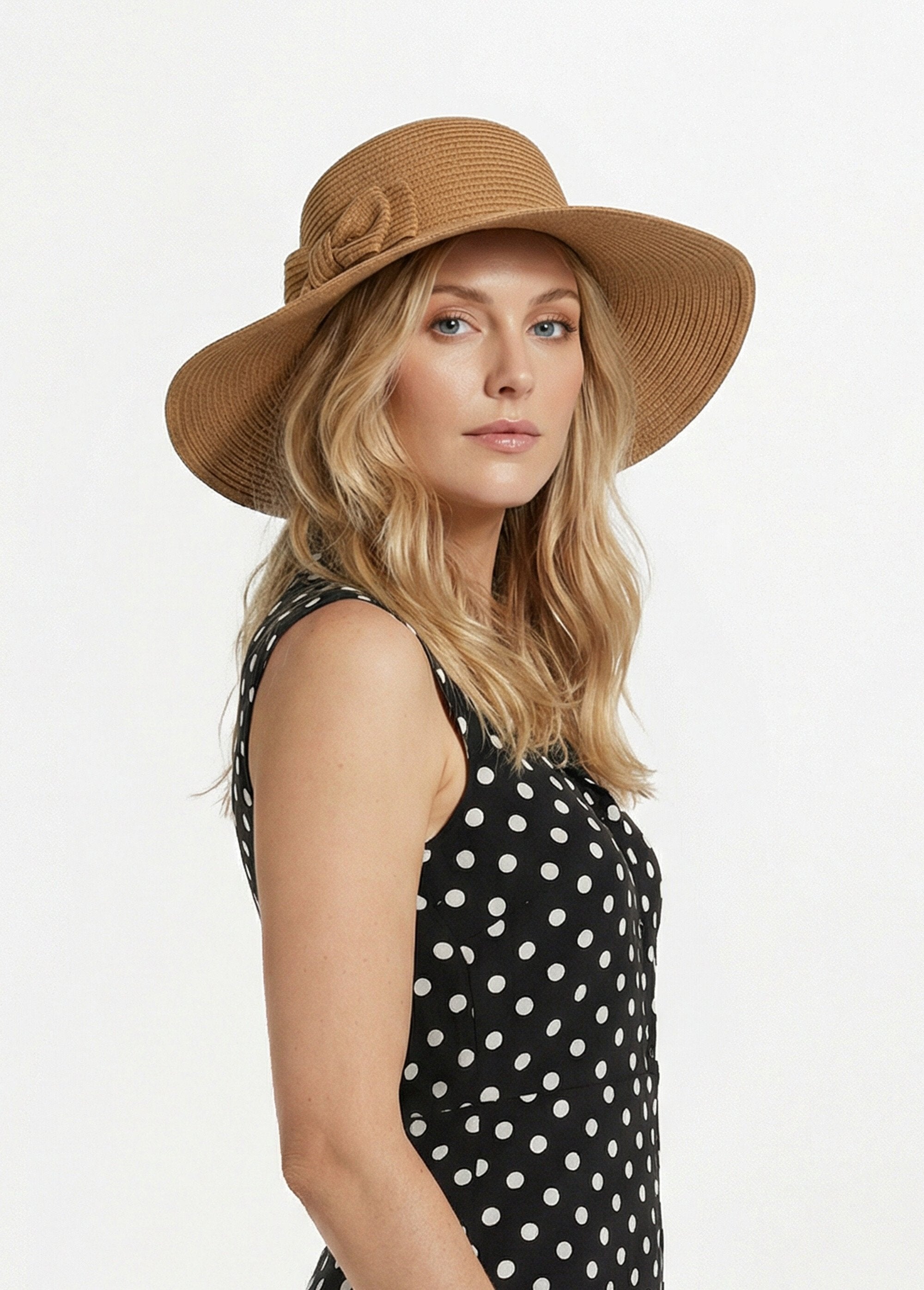 Straw_hat_with_a_fancy_bow_Beige_FA1_slim