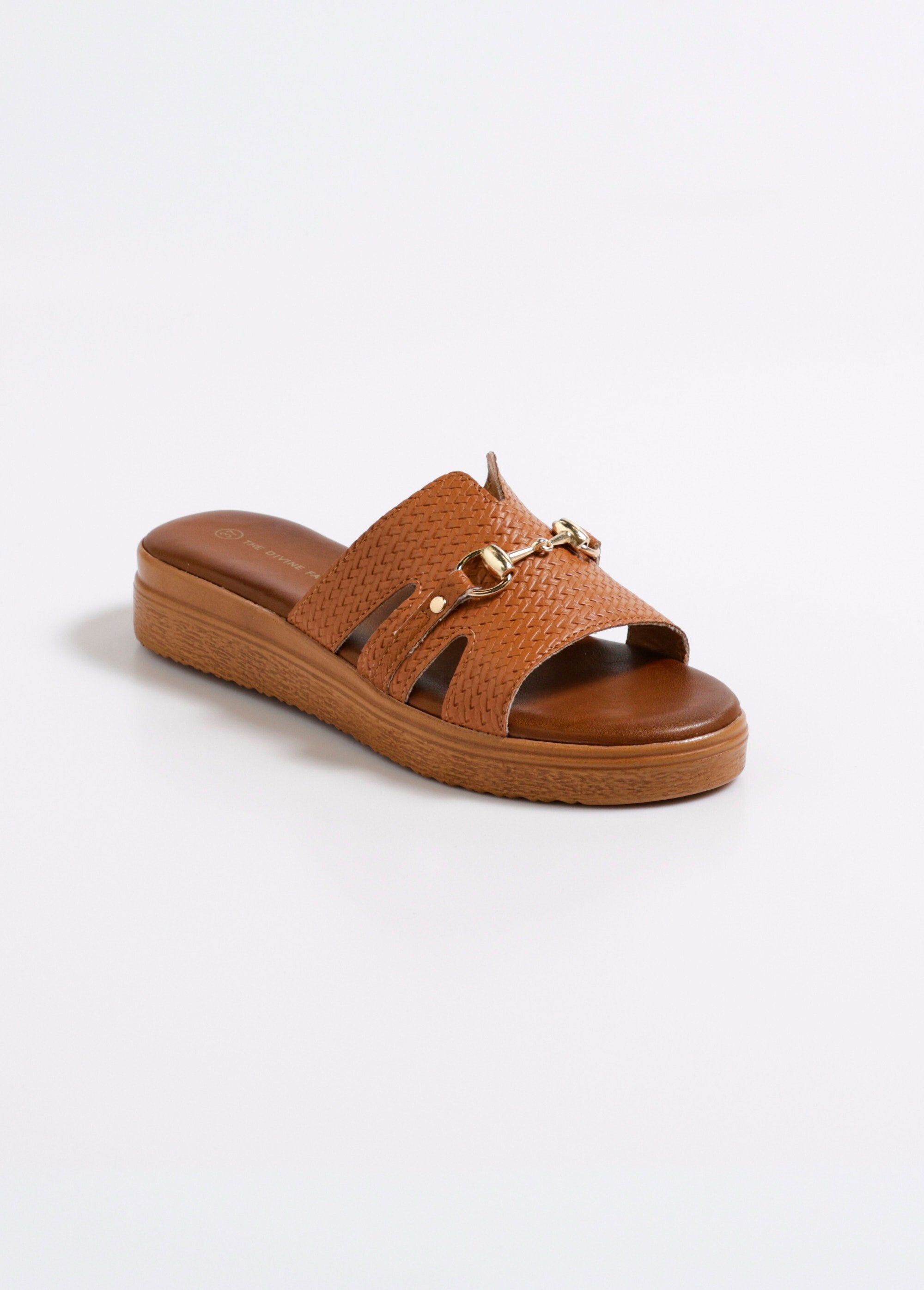 Faux_leather_mules_with_herringbone_pattern_and_metal_detail_camel_FA1_slim