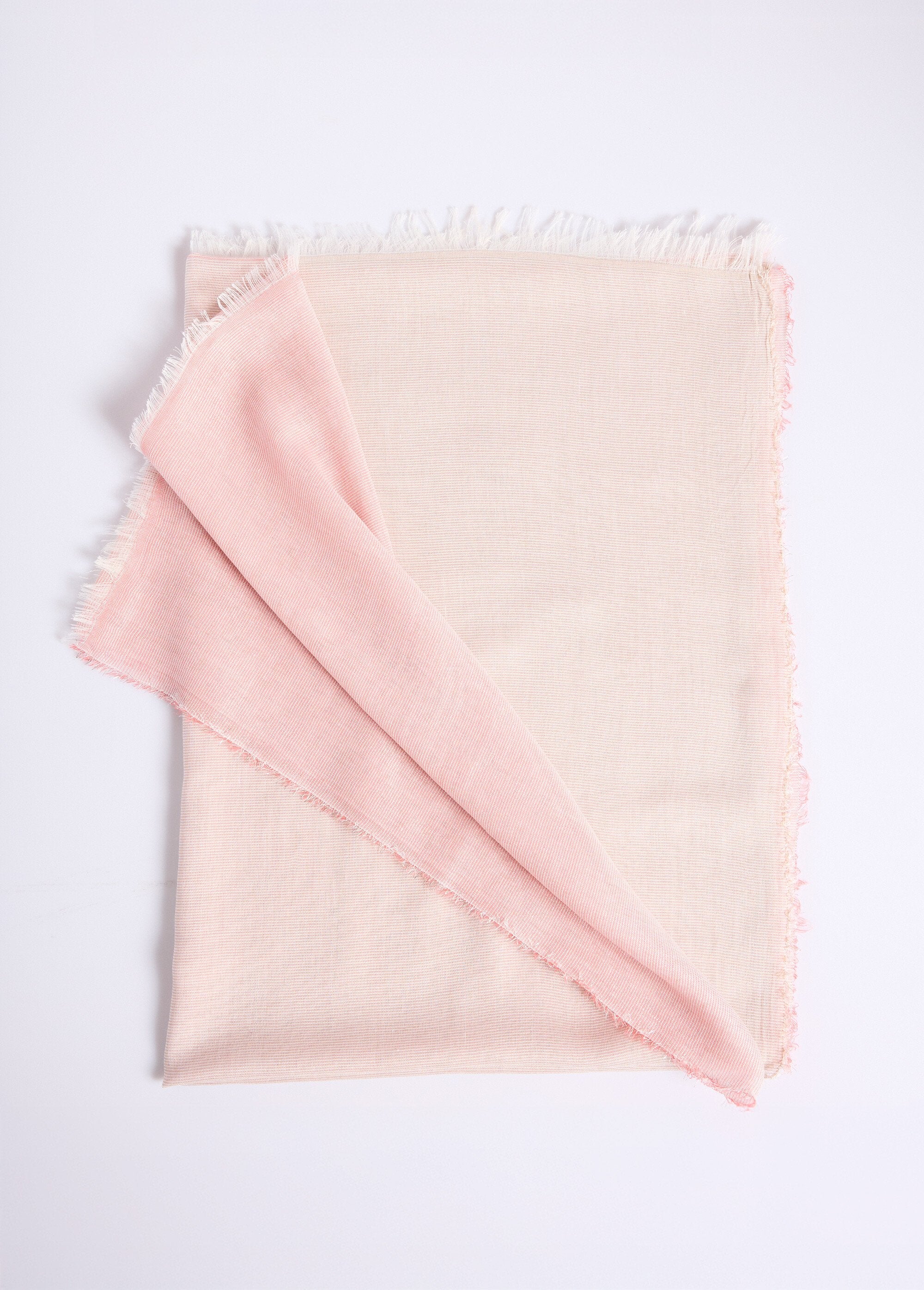Two-tone_pastel_iridescent_fringed_scarf_or_stole_Coral_and_beige_DE1_slim