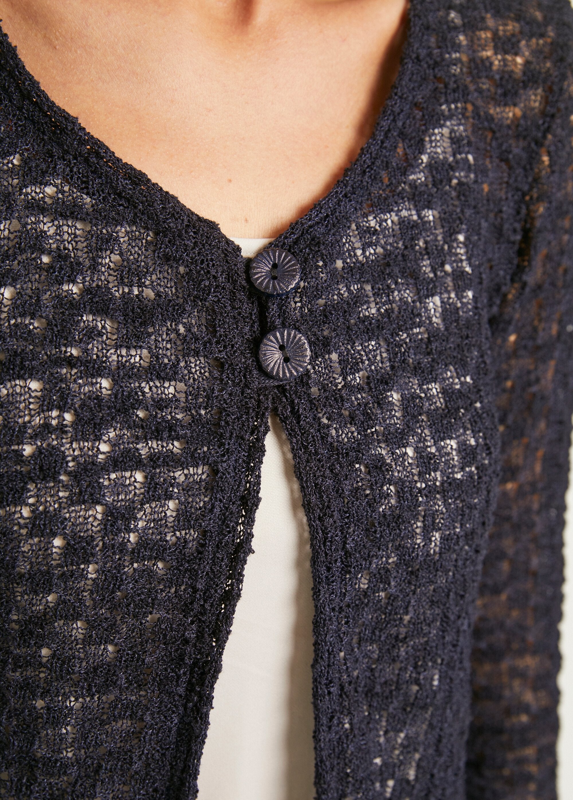 Fancy_knit_bolero_vest_Navy_dark_DE2_slim