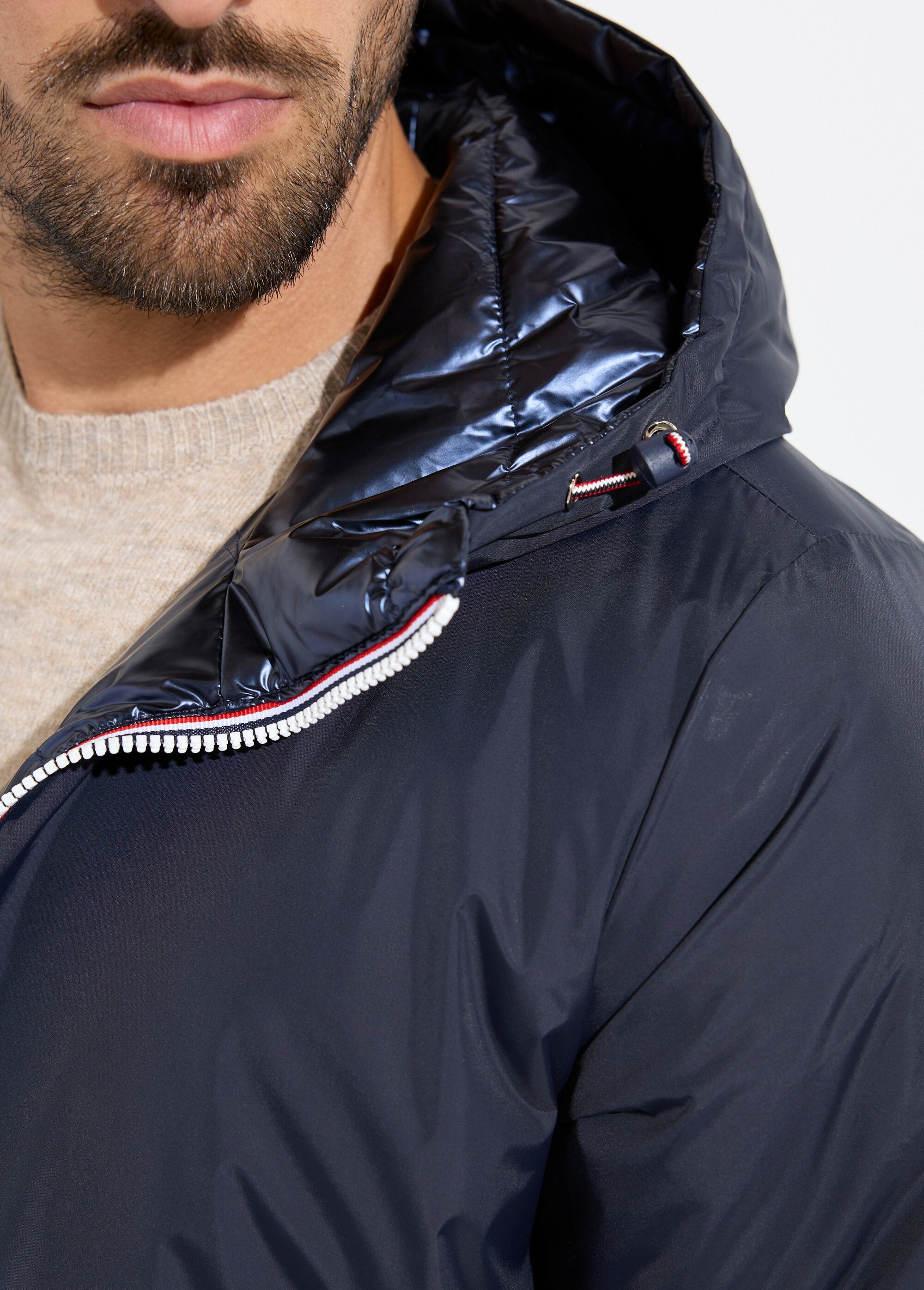 Short_reversible_down_jacket_with_hood_Marine_DE1_slim