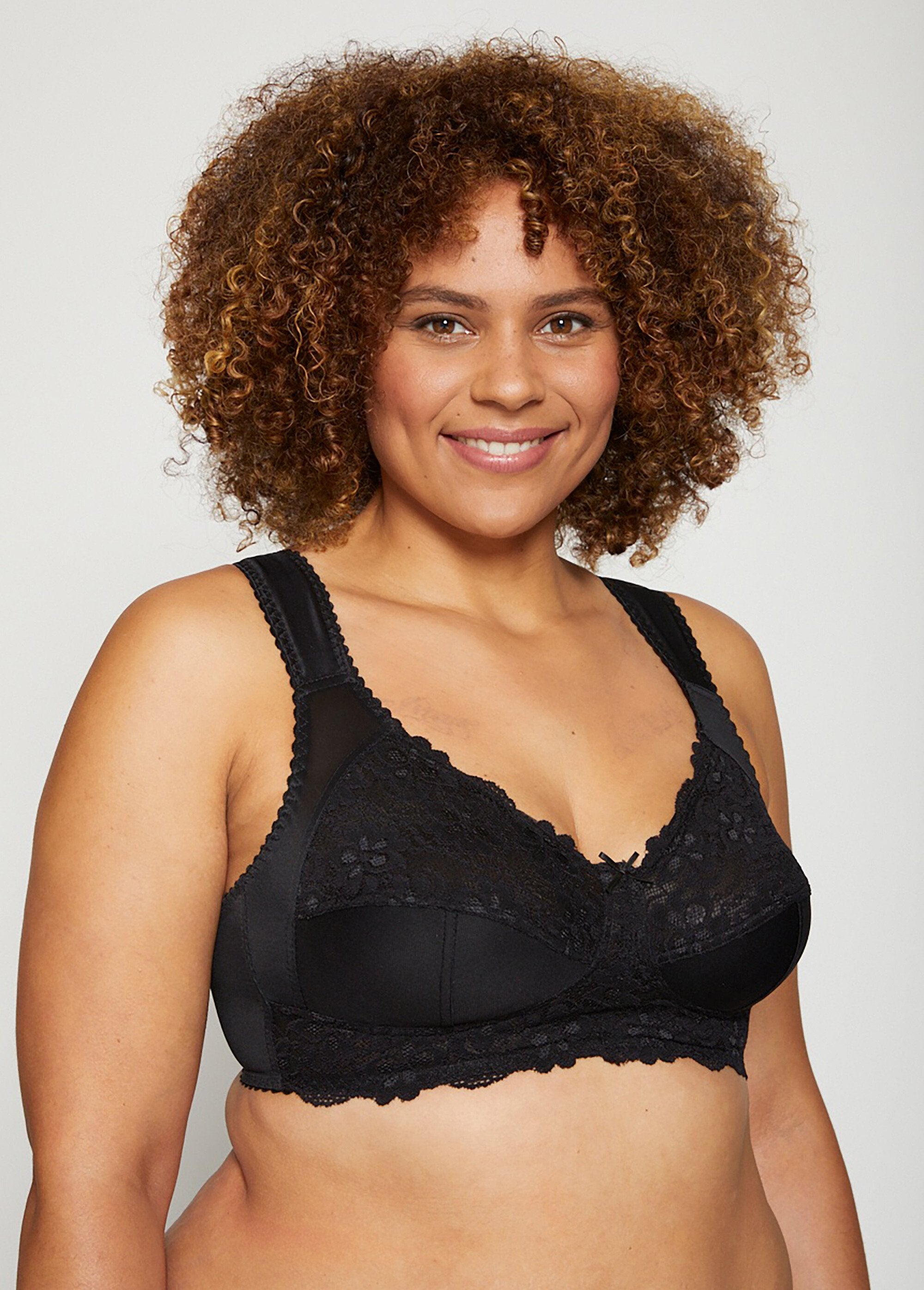 Non-wired_lace_bra_Black_FA1_curvy