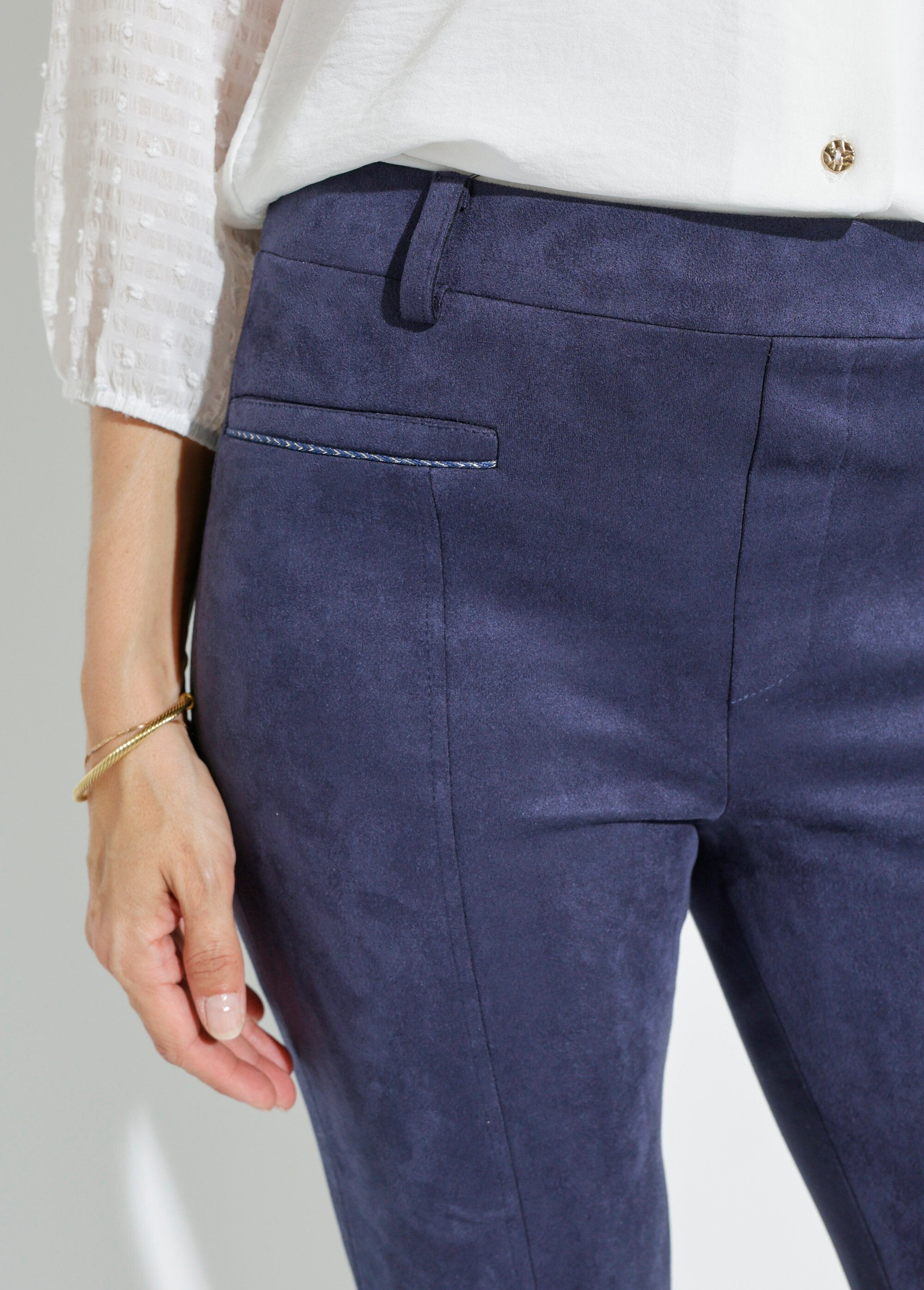 Straight_suede_pants_with_elasticated_waistband_and_flat_stomach_Marine_DE1_slim