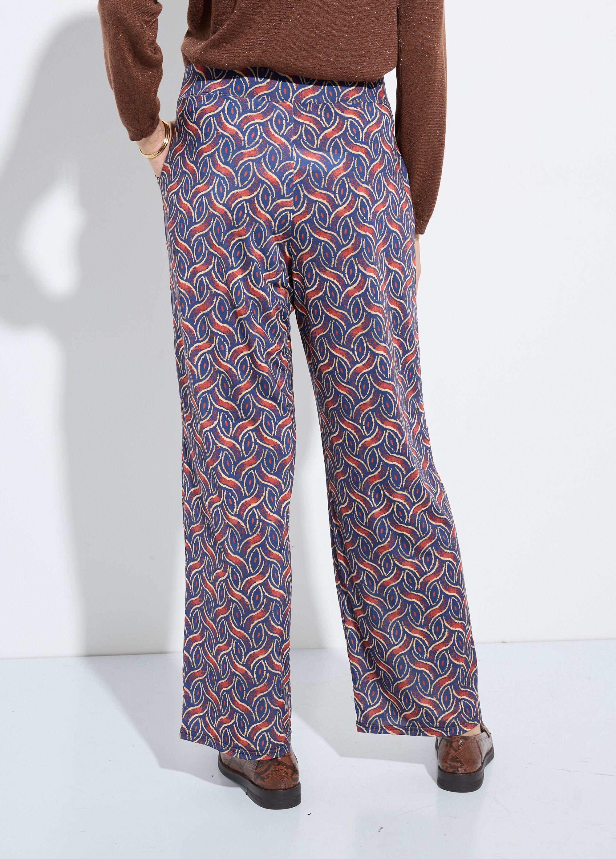 Wide_flowing_pants_with_ethnic_print_Navy_and_brick_DO1_slim