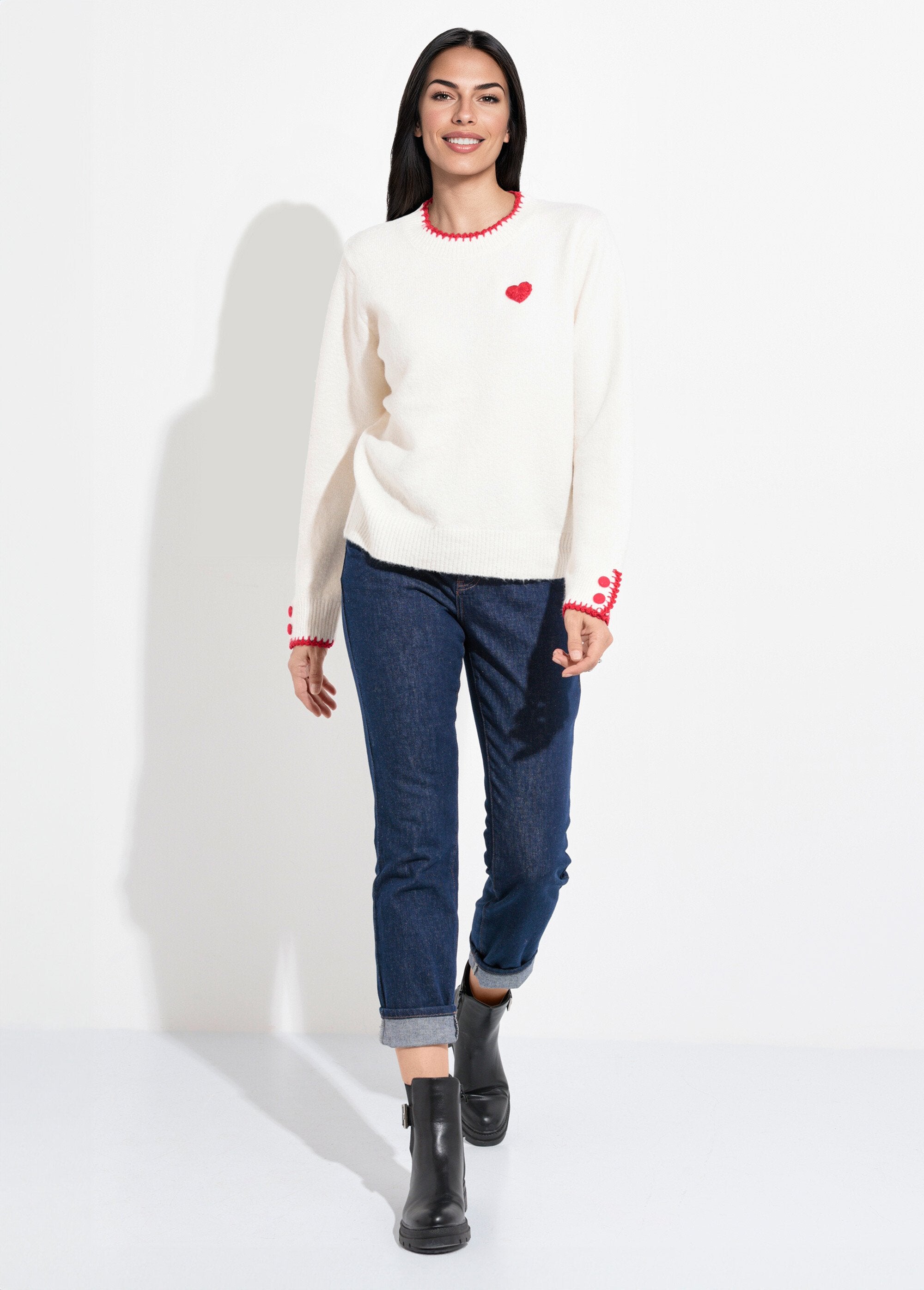 Warm_wool_sweater_with_croquet-style_details_Ecru_SF1_slim
