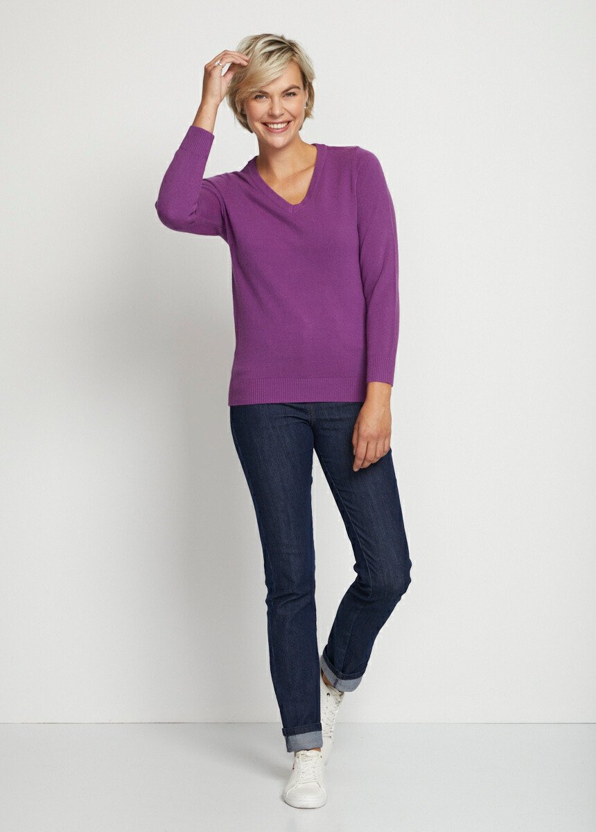 Soft_long-sleeved_V-neck_sweater_Purple_SF1_slim