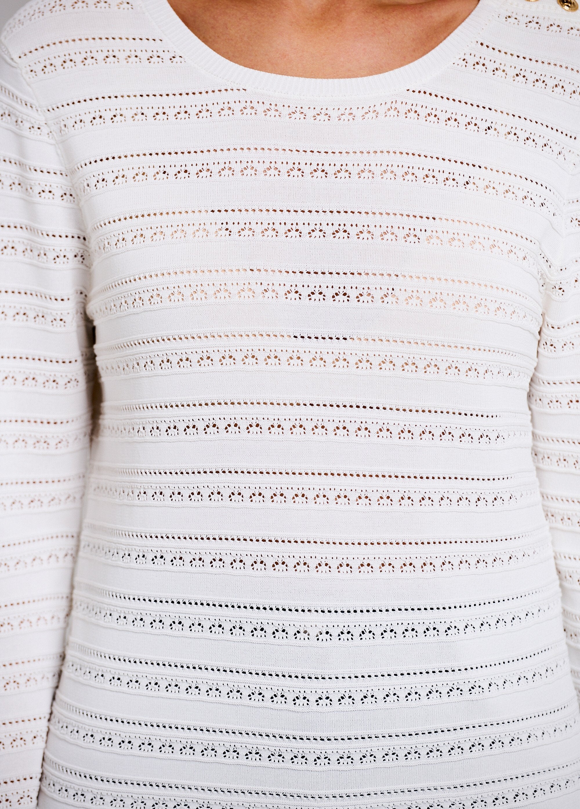 Soft_short_round_neck_plain_long_sleeve_sweater_White_DE1_slim