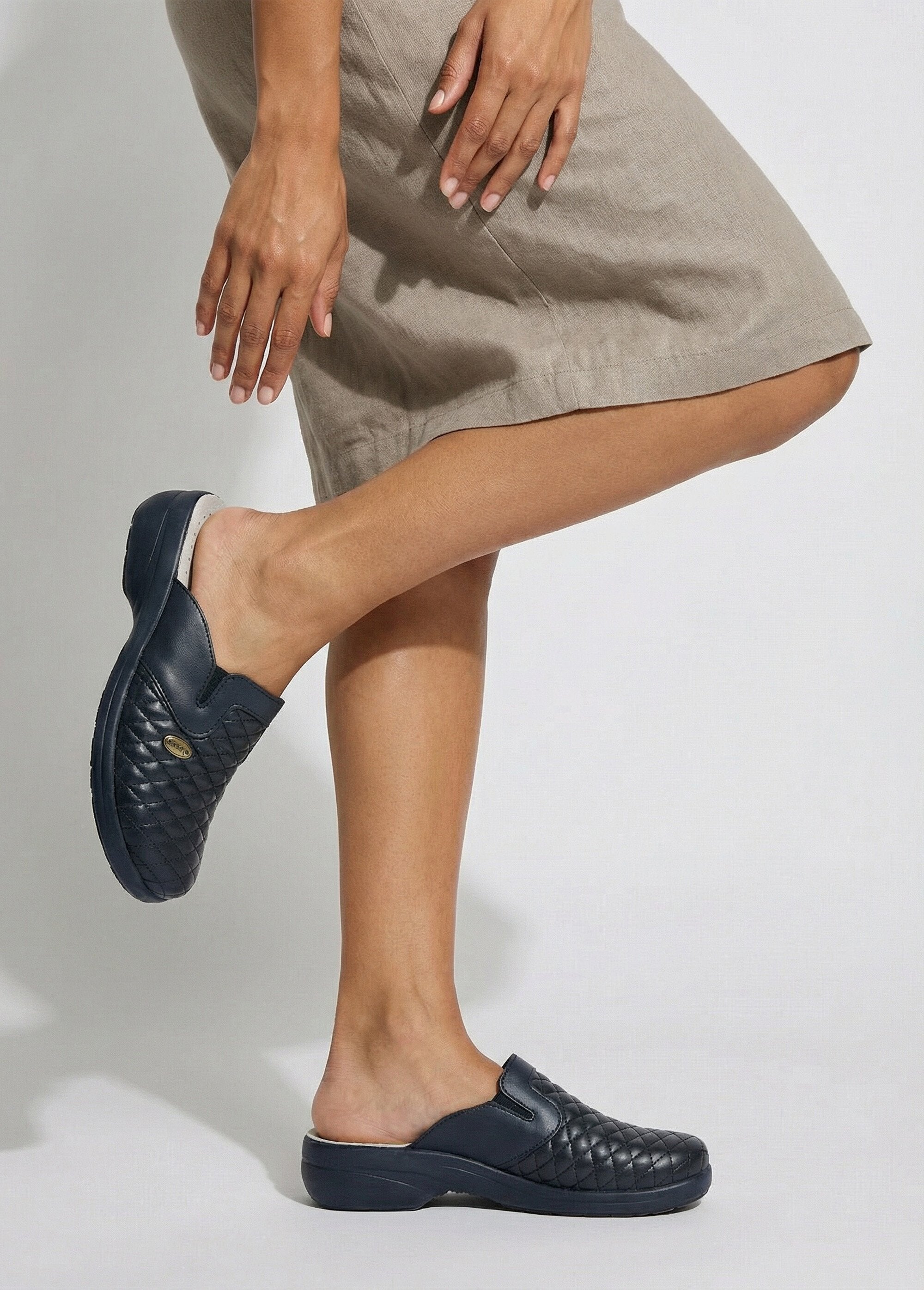 Wide_width_mixed_clogs_Marine_SF1_slim