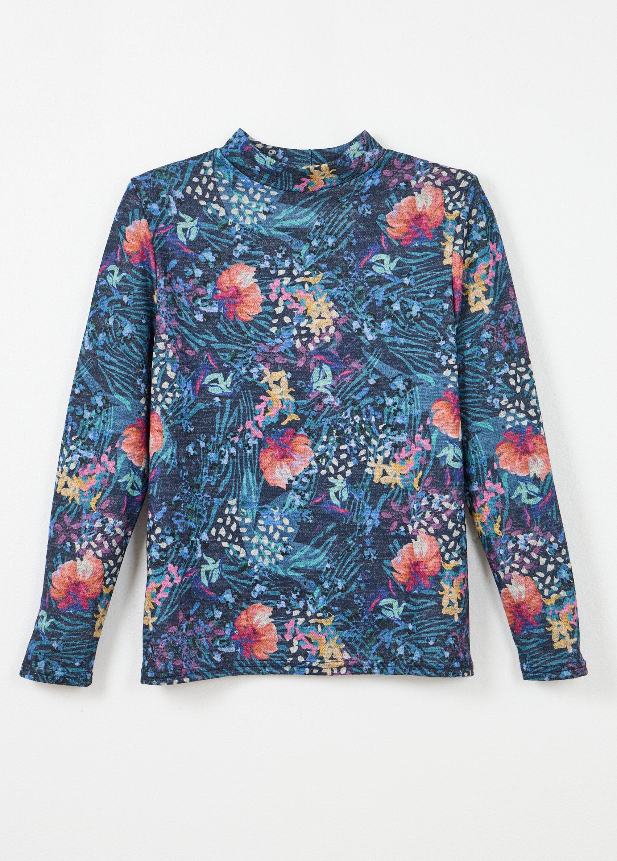 Short_warm_undershirt_with_high_collar_Blackcurrant_and_blue_AP1_slim