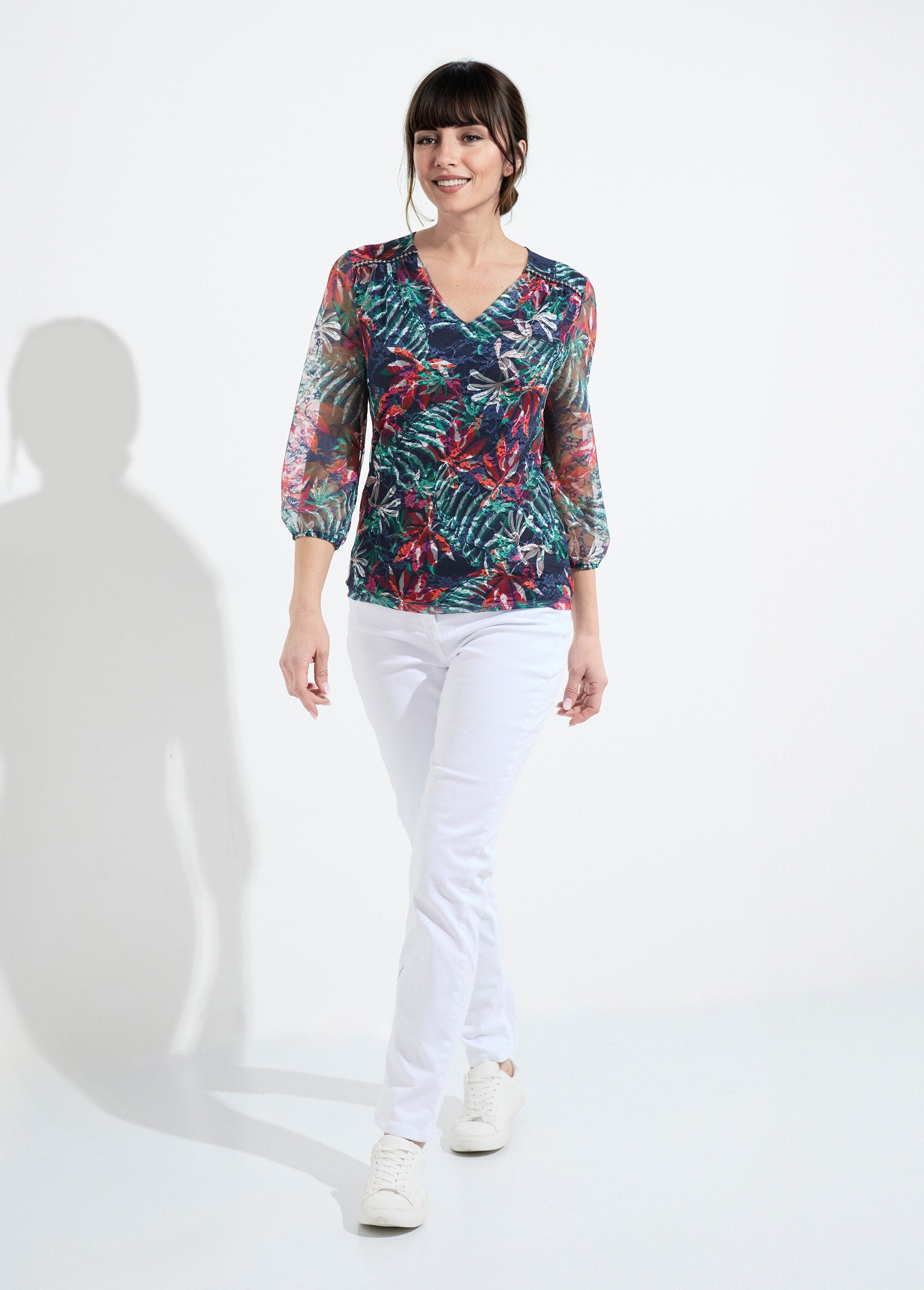 Printed_lace_V-neck_T-shirt_Navy_and_orange_SF1_slim