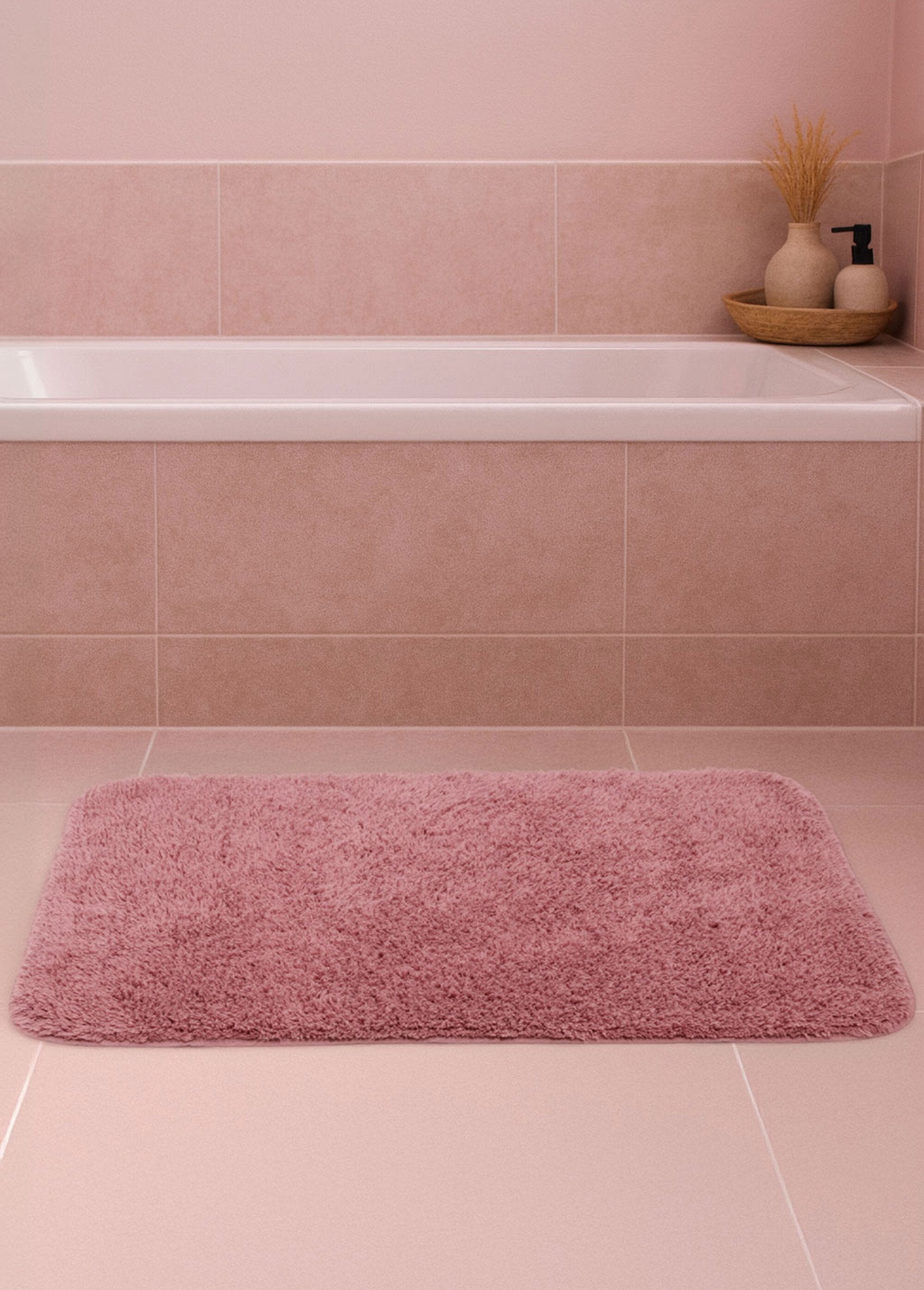 Velvet-feel_bathroom_rug_Eggplant_SF1_slim