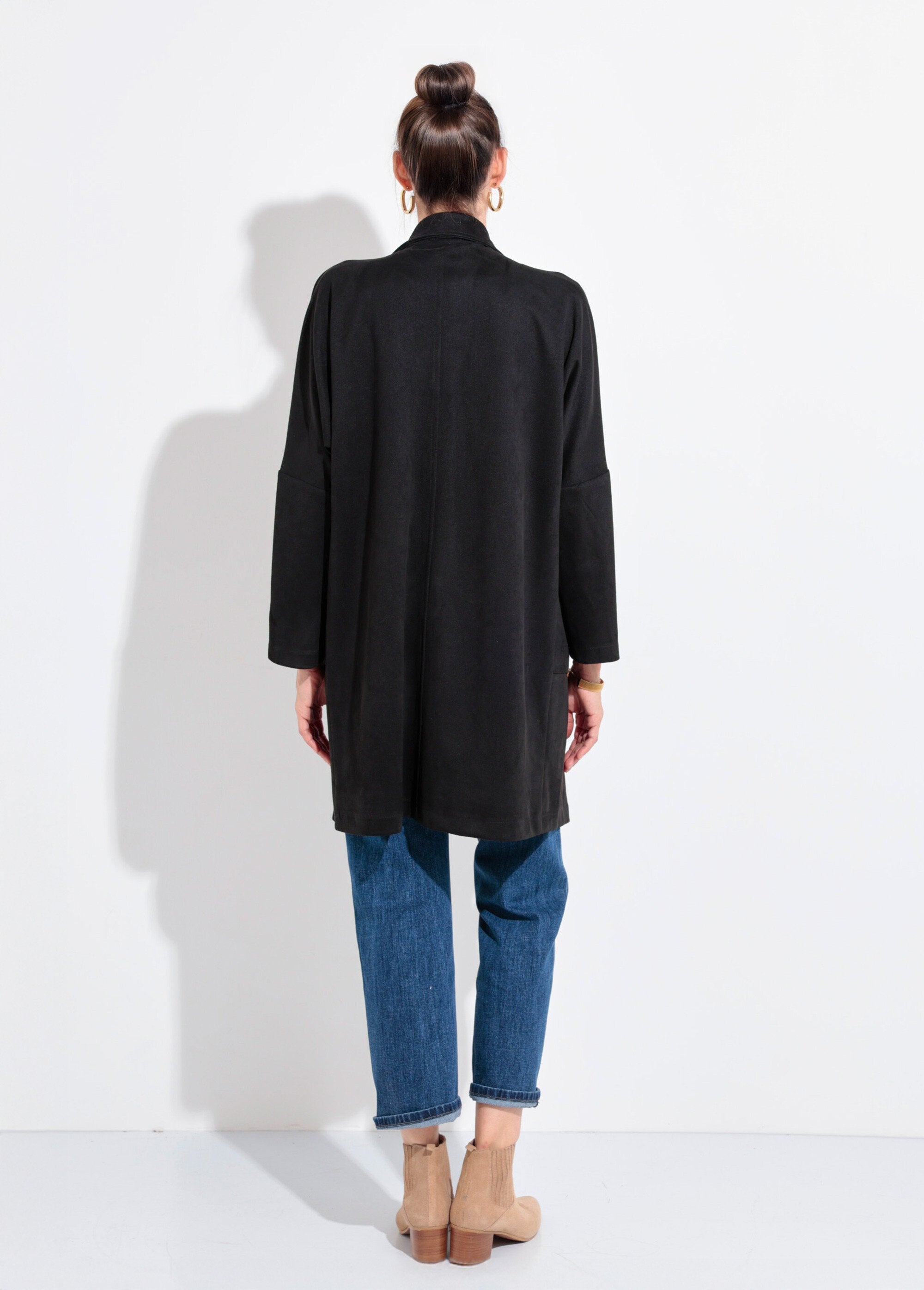 Long,_soft,_double-breasted_trench_coat_Black_DO1_slim