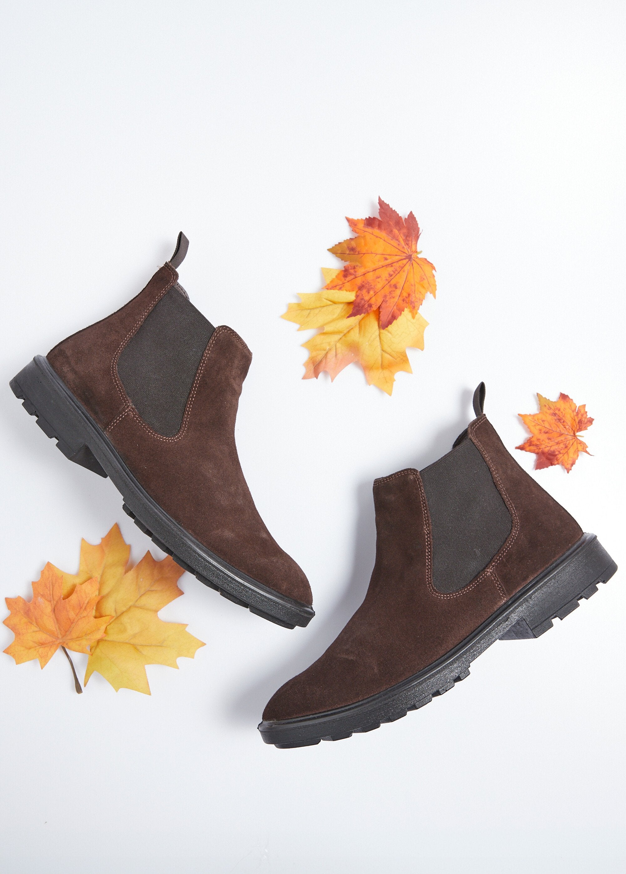 Boots_Chelsea_pour_homme_en_cuir_velours_Marron_SF1_slim