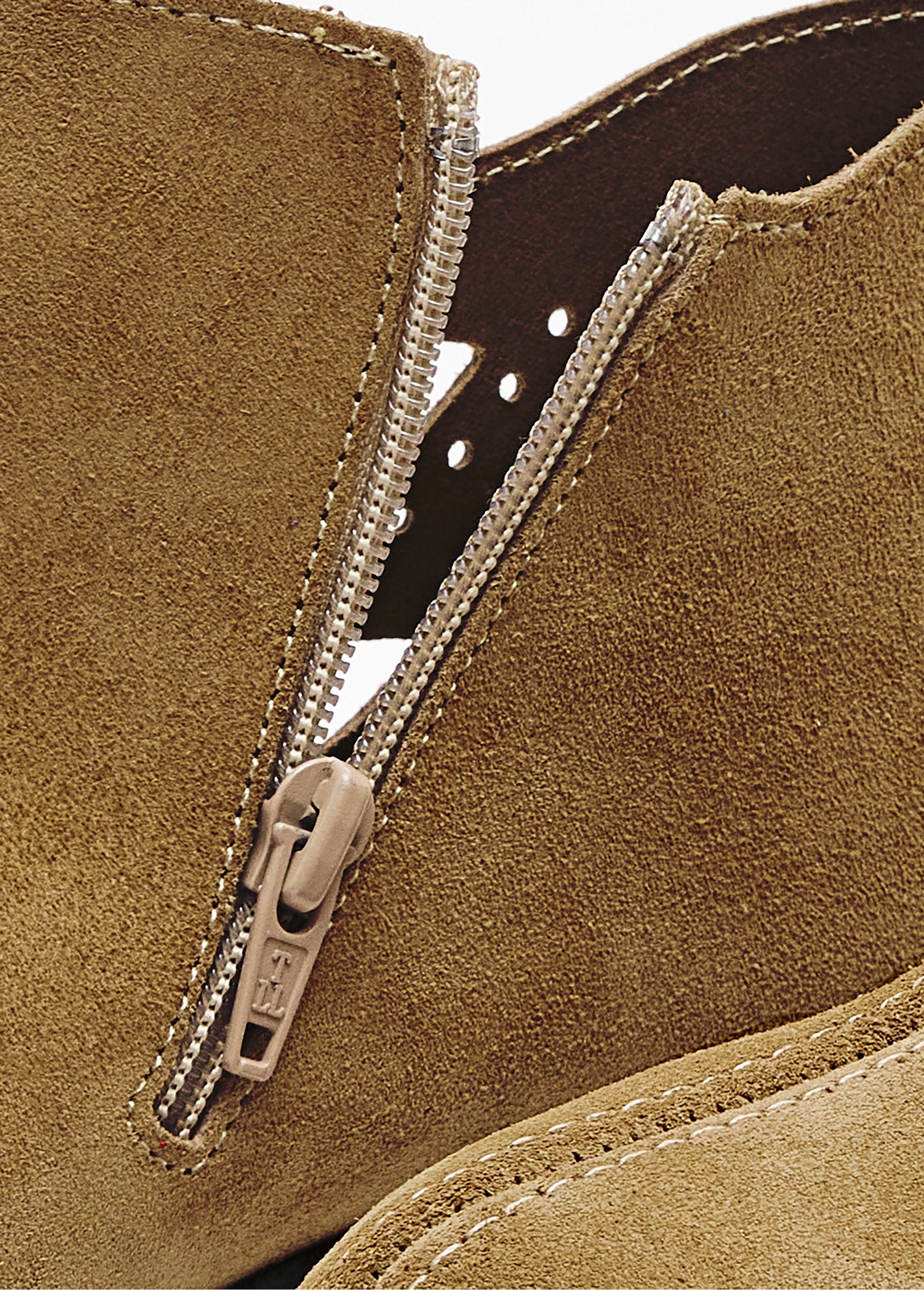 Comfort_width_zipped_suede_leather_boots_Beige_DE1_slim