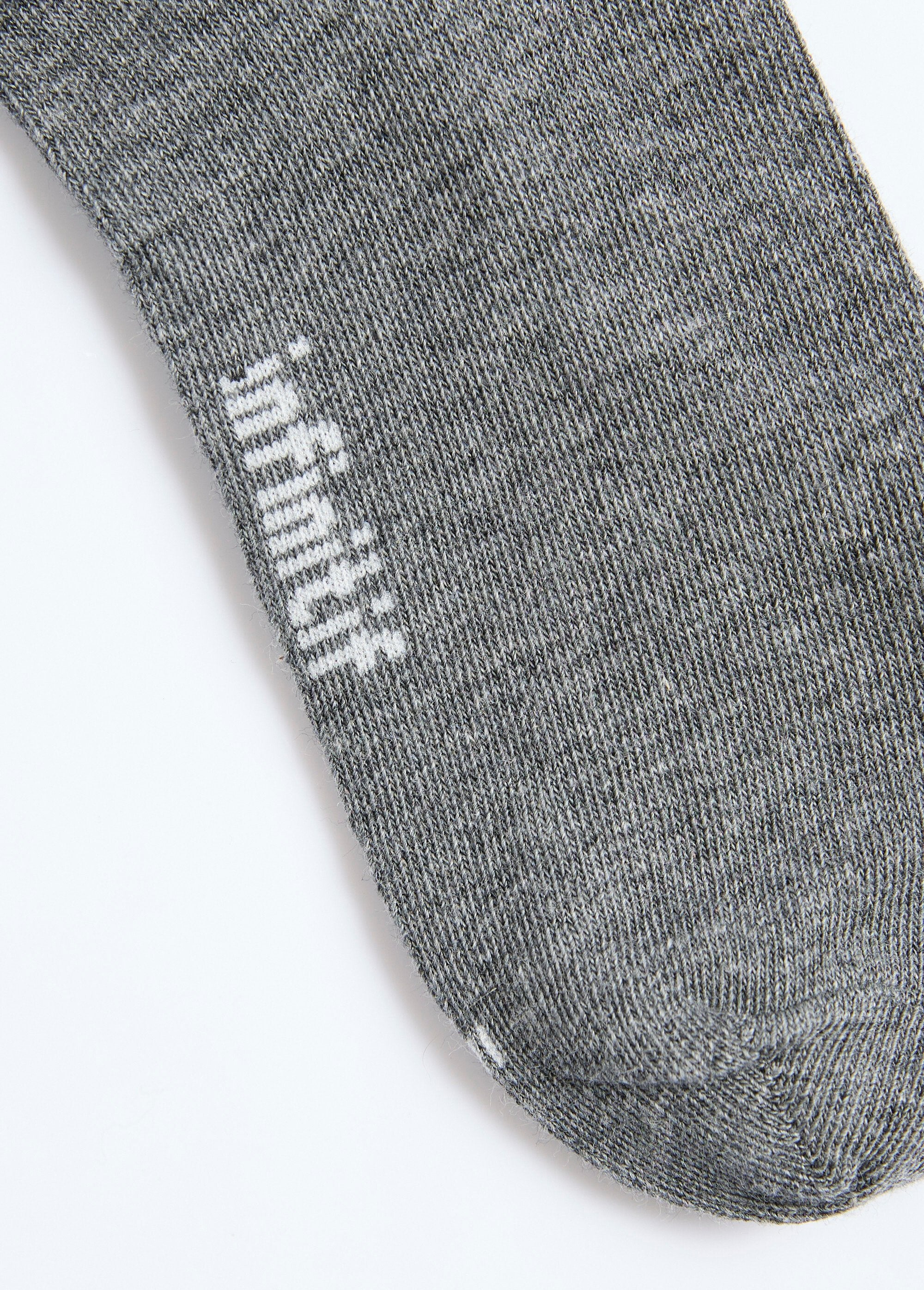 Chaussettes,_avec_coeur_strass_Assortis_noir_DE3_slim