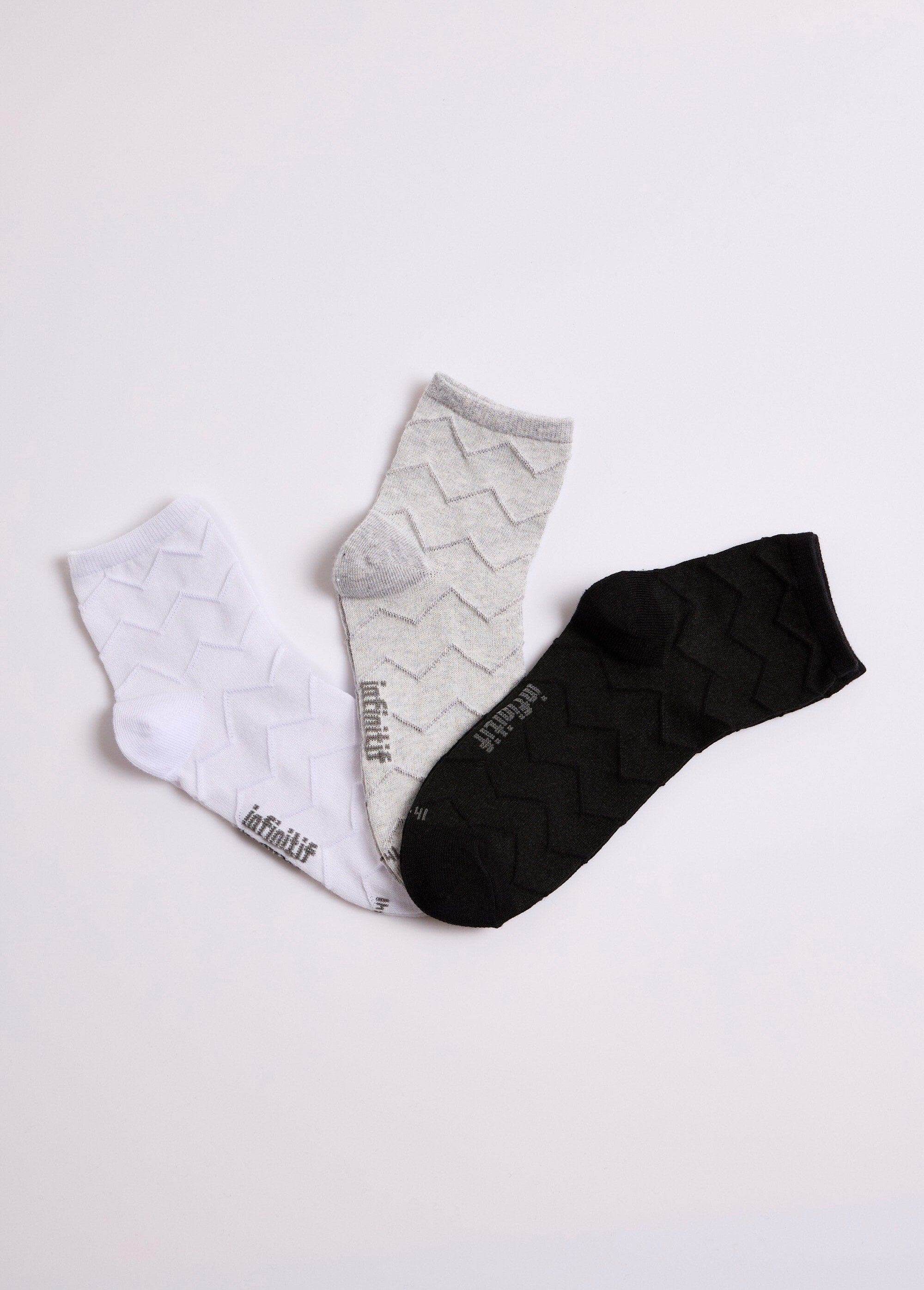 Chaussettes_motif_chevrons_Assortis_blanc_FA1_slim