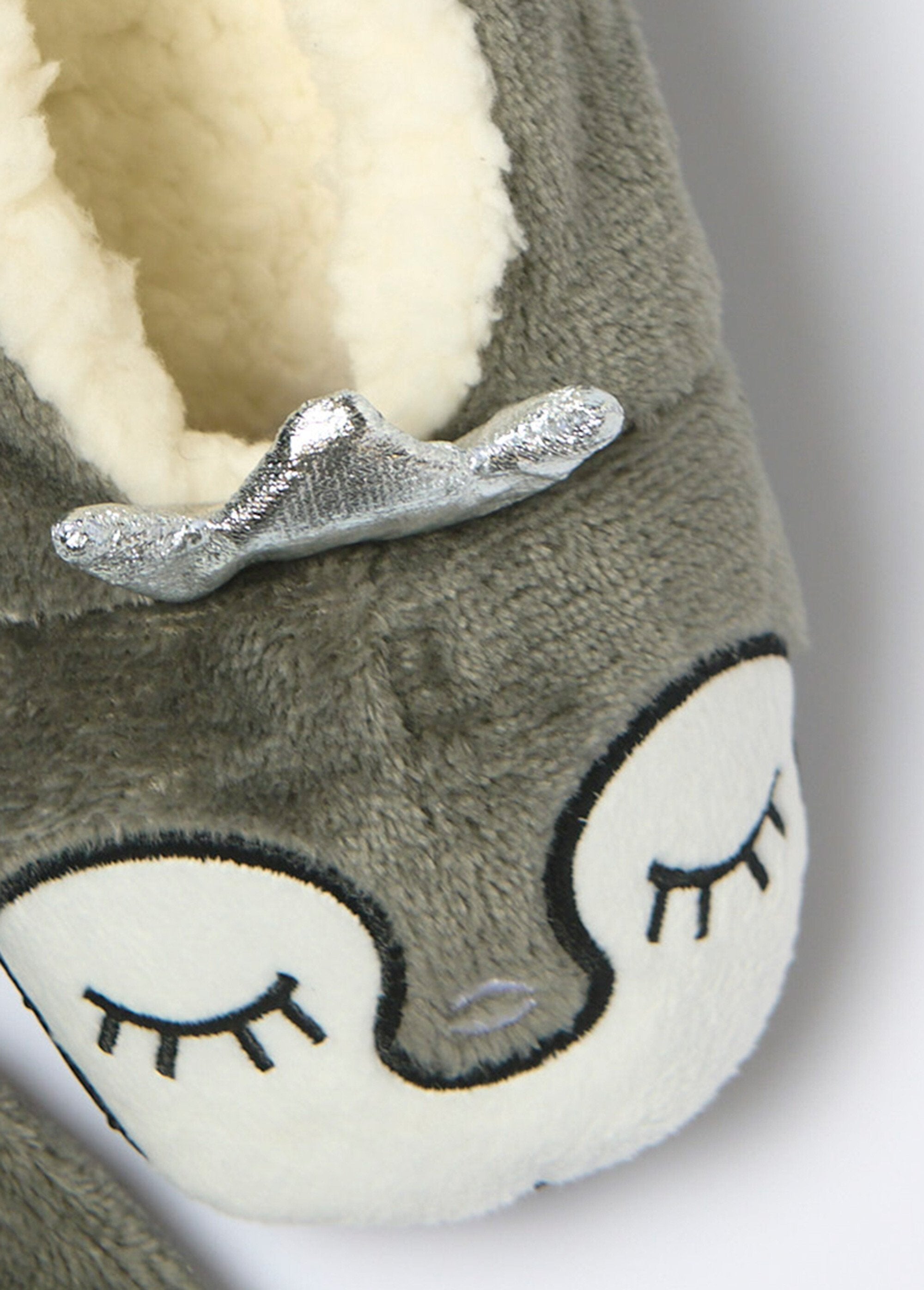 Chaussons_+_masque_sommeil_maille_peluche_Gris_DE1_slim