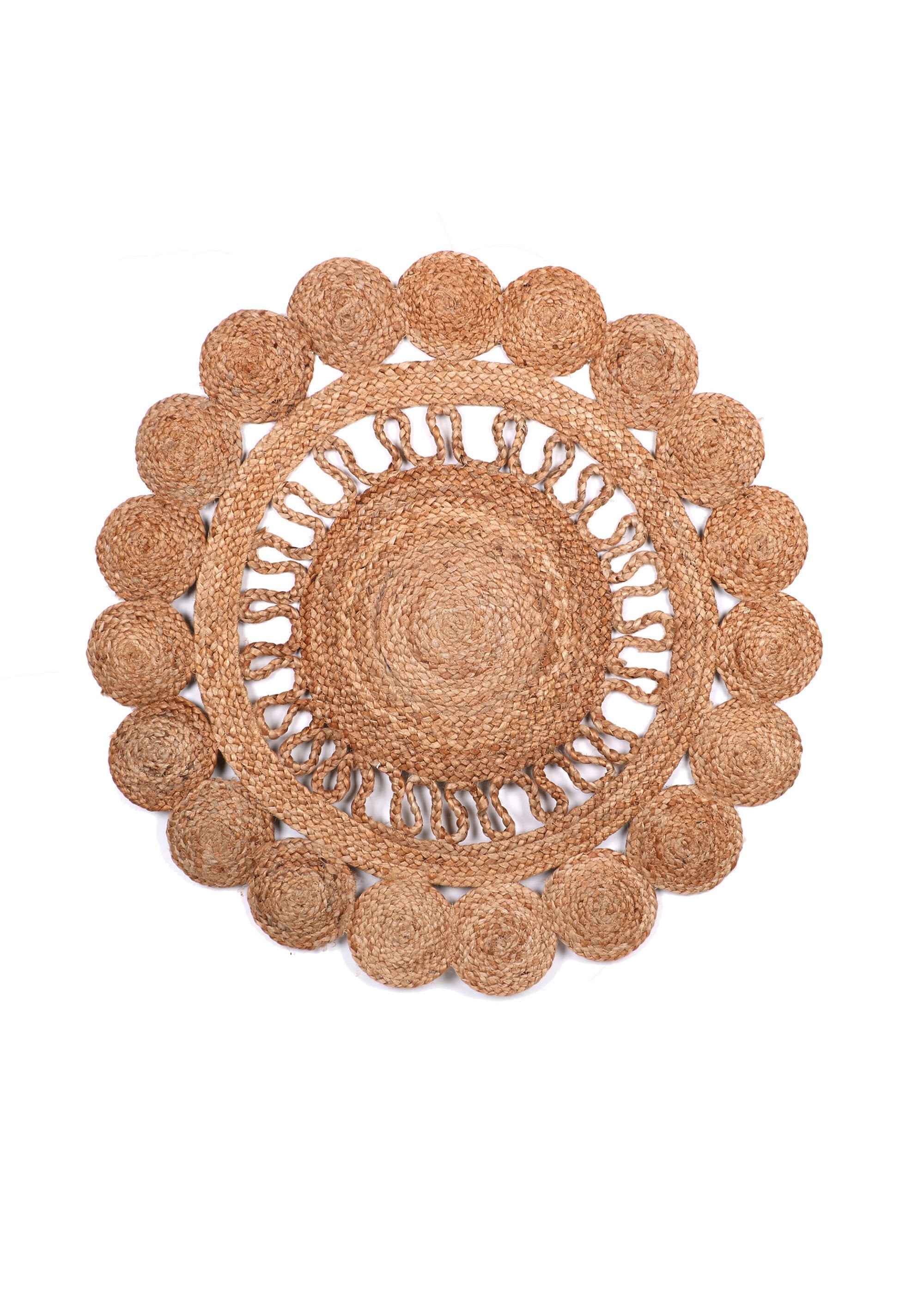 Round_natural_jute_rug_deco_shape_Beige_and_flowers_FA1_slim