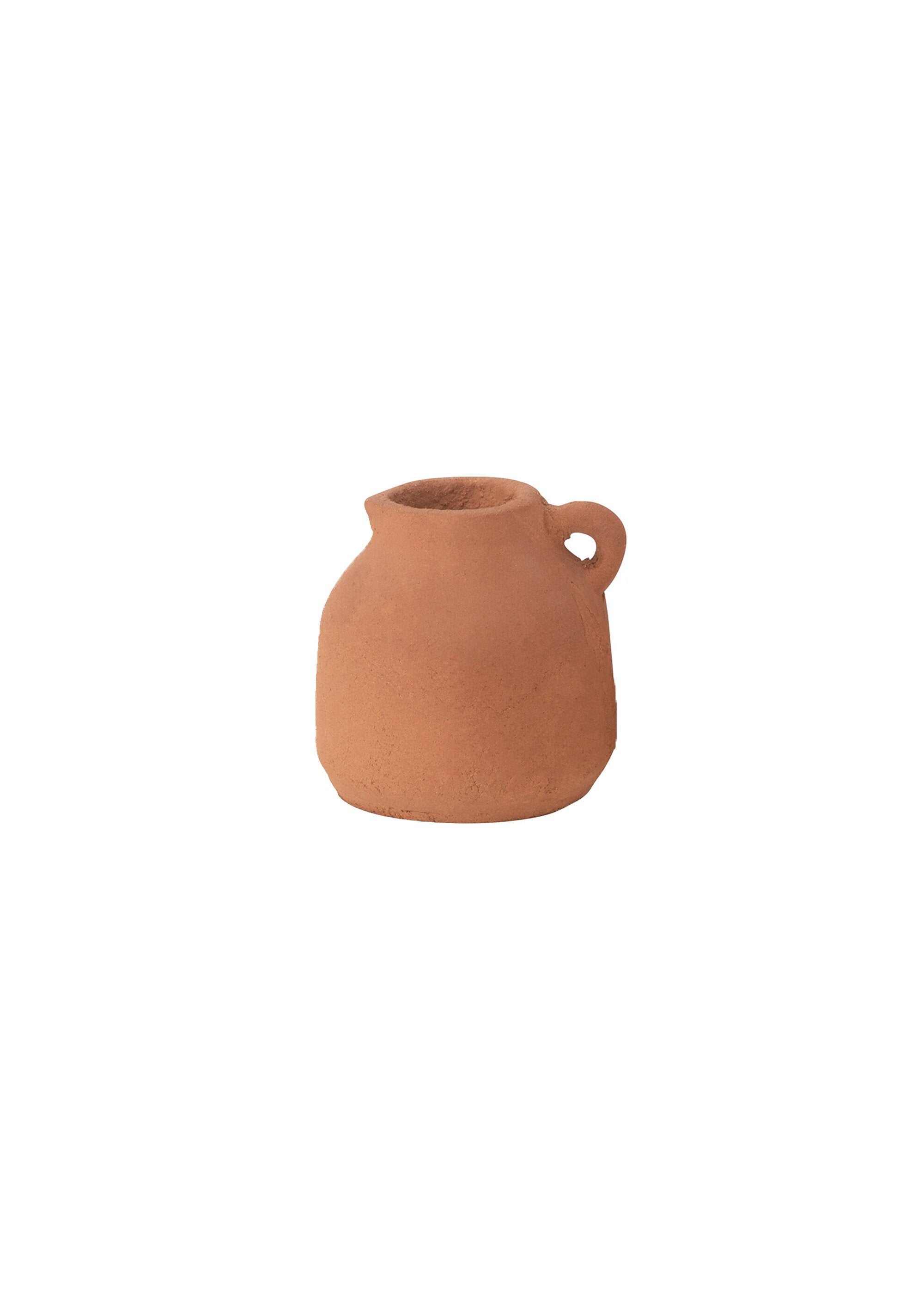 Set_of_3_terracotta_vases_in_the_style_of_pitchers_Terracotta_DE1_slim