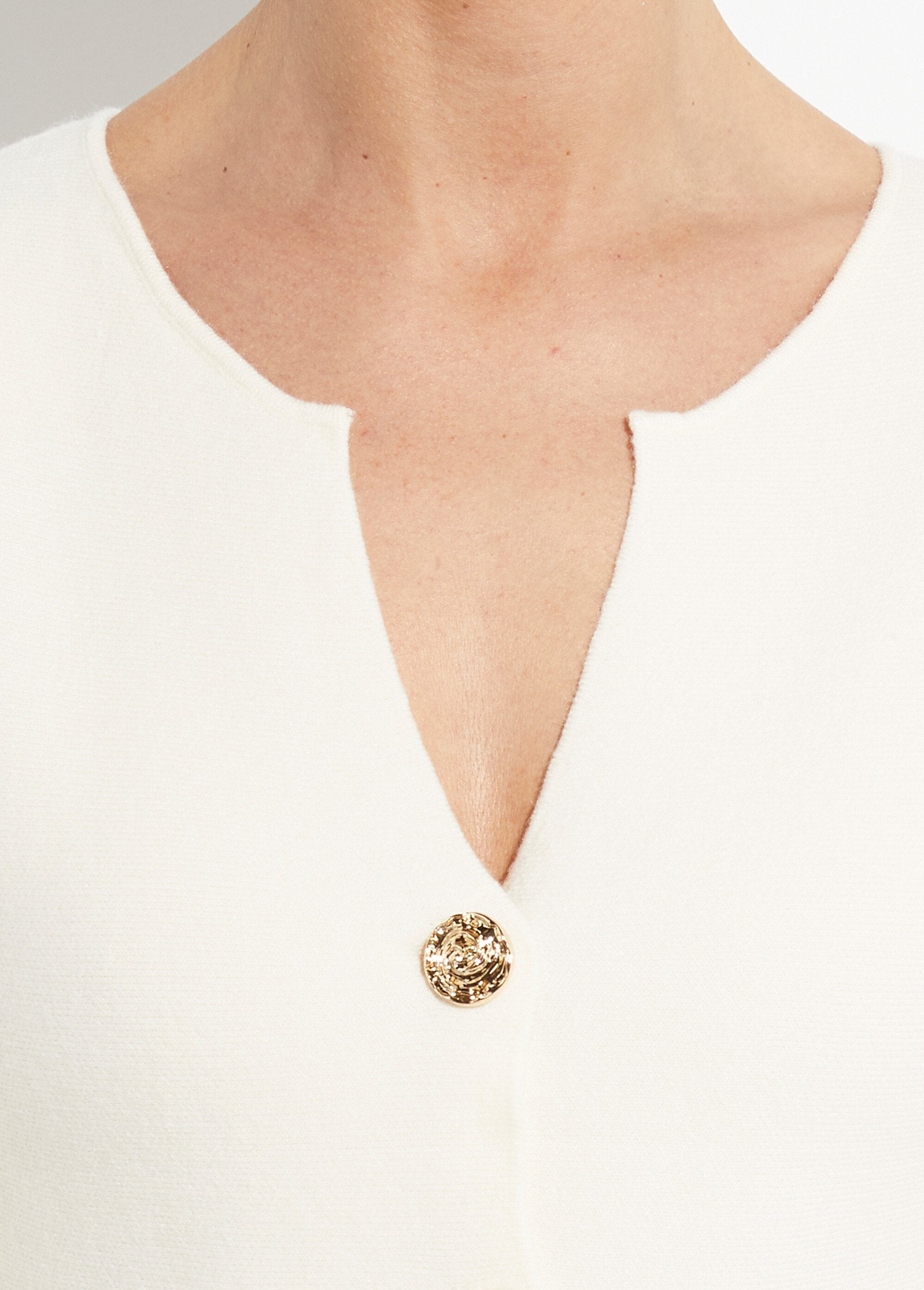 Gilet_à_basques_avec_boutons_métallisés_Ecru_DE1_slim