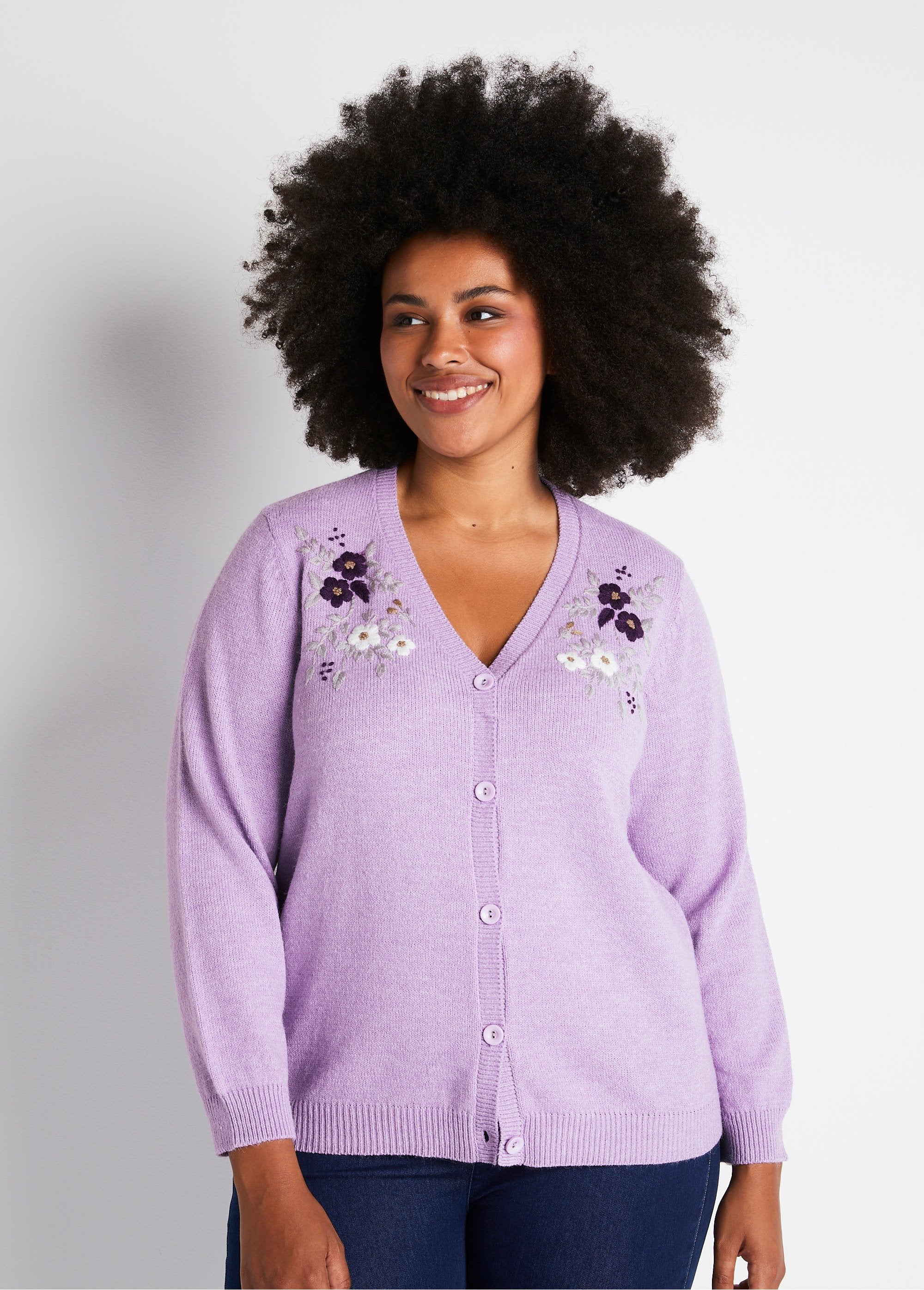 Soft_plain_V-neck_buttoned_short_embroidered_cardigan_Lilac_FA1_curvy