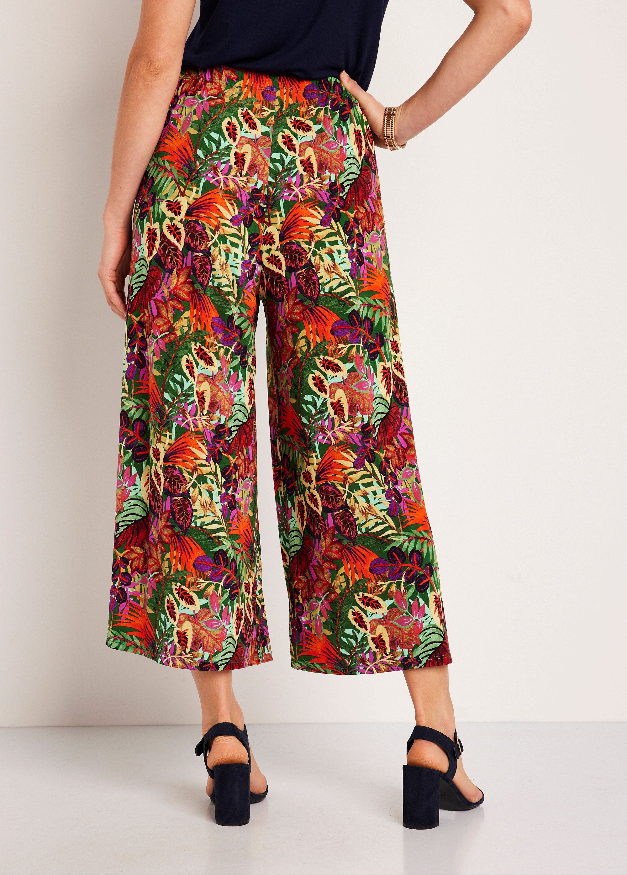 Loose_elasticated_waist_culottes_Multicolor_DO1_slim