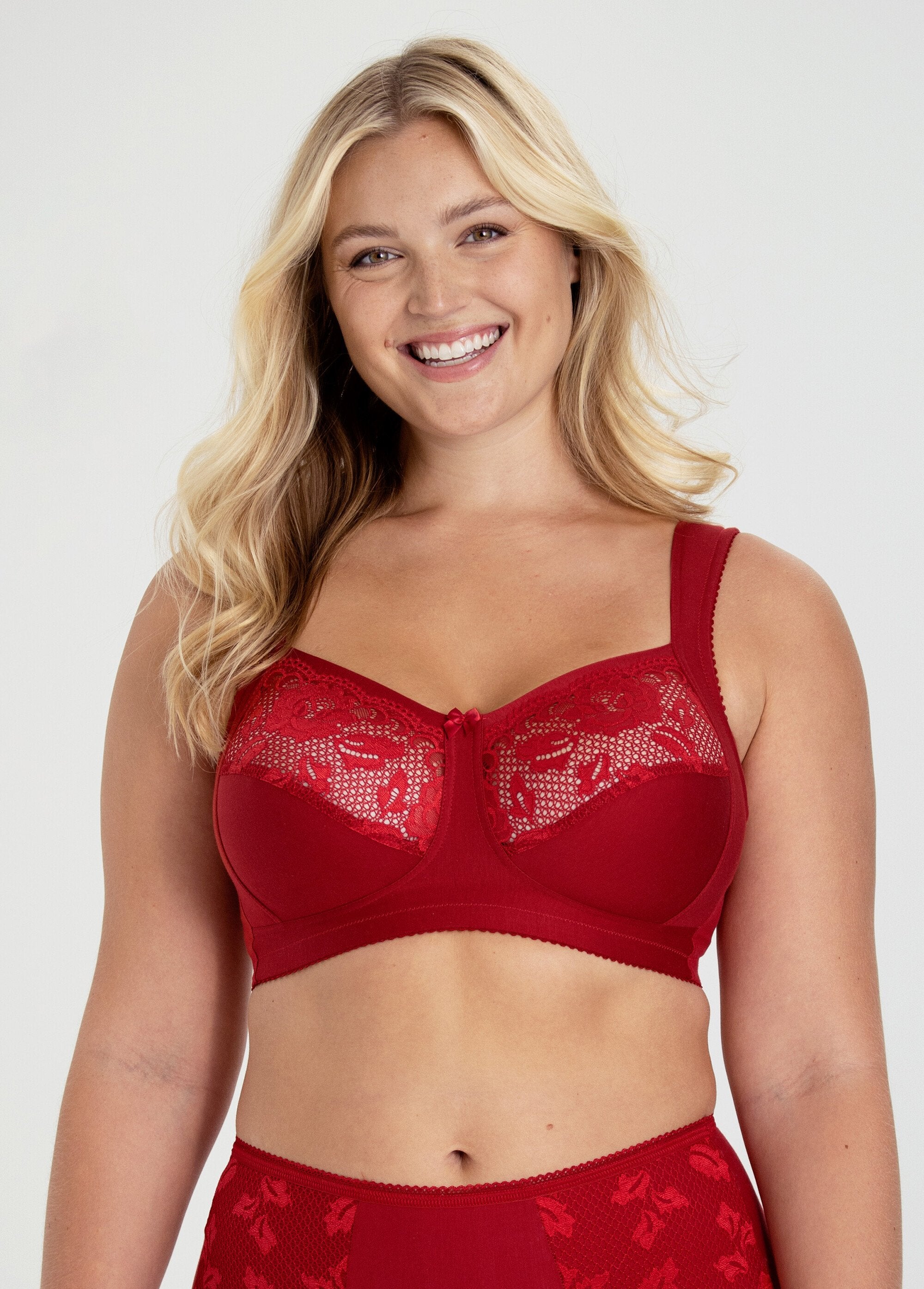 Miss_Mary®_-_Wireless_bra_Carmine_FA1_curvy