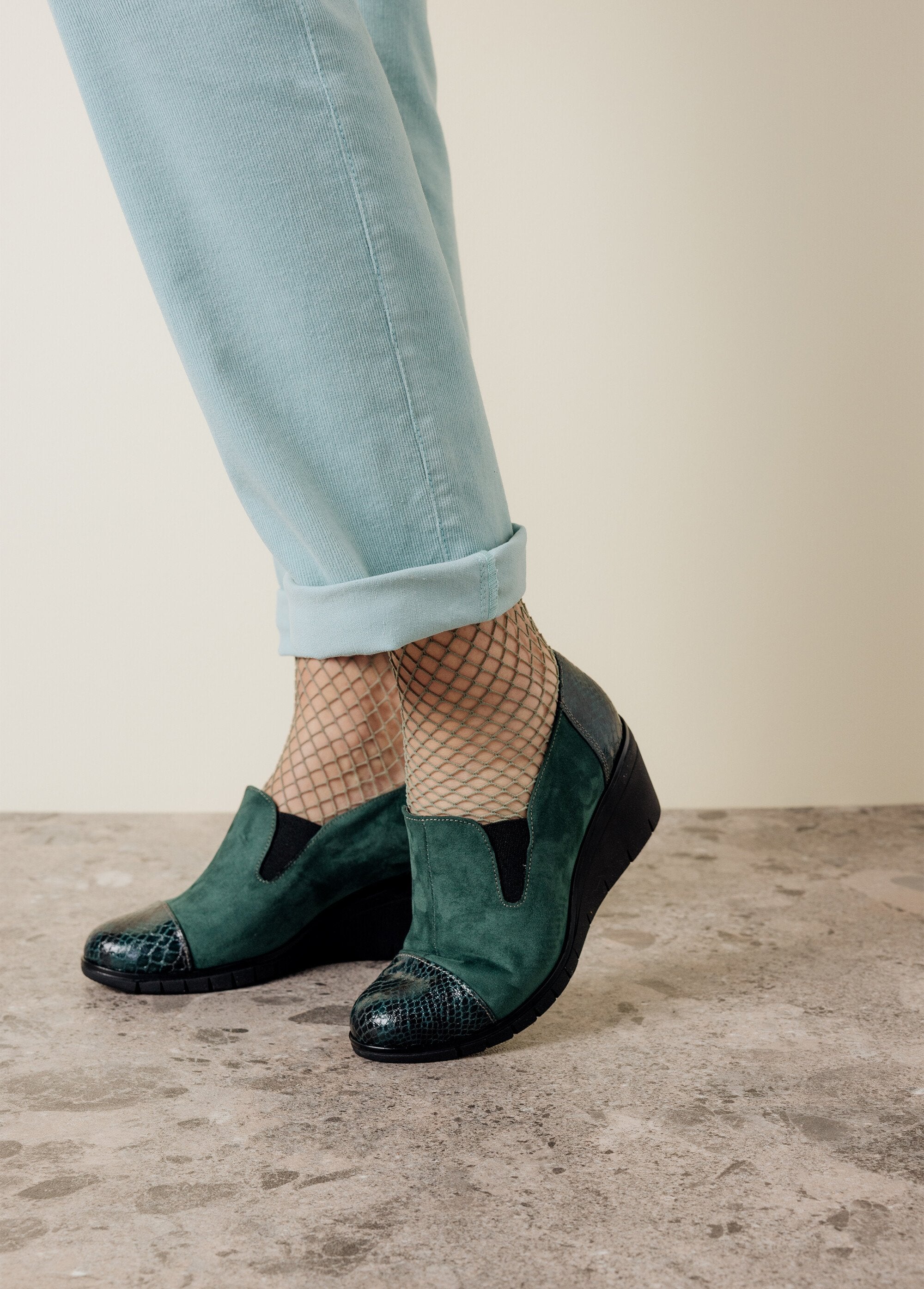 Elasticated_comfort_width_wedge_moccasins_Green_SF1_slim