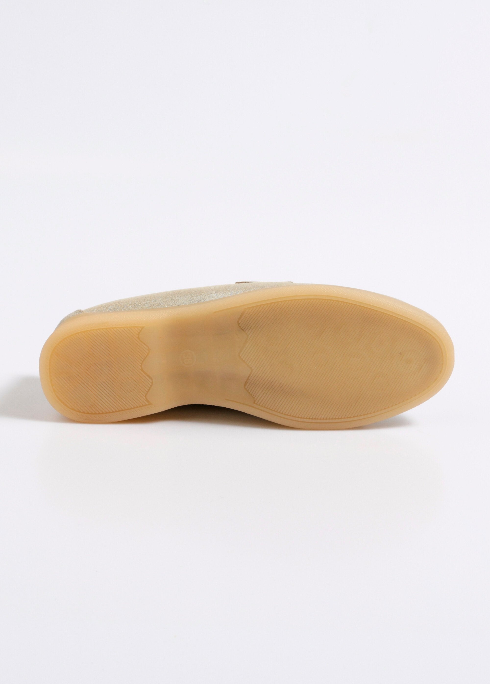Suede_loafer_with_non-slip_sole_Golden_UN1_slim