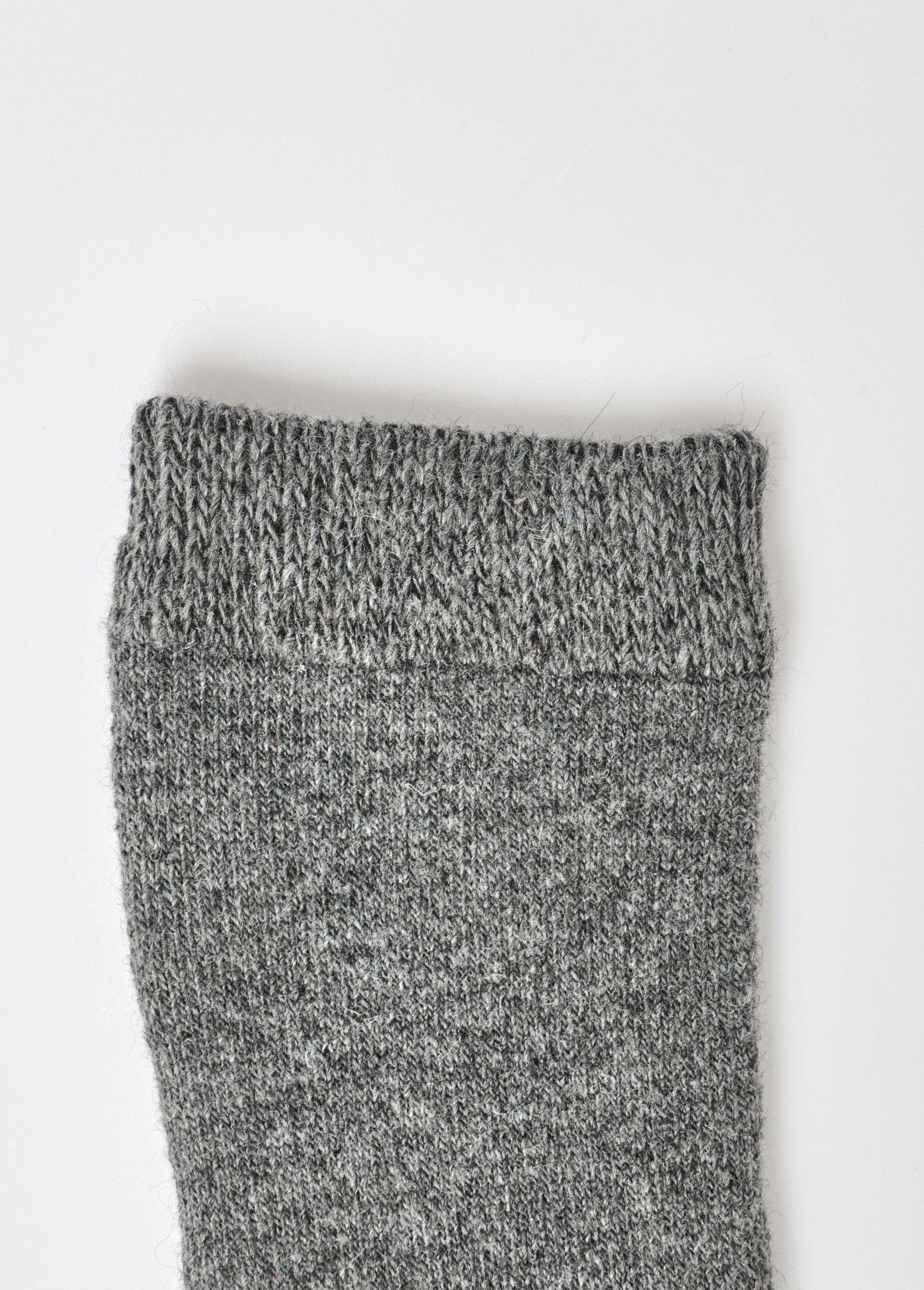 Paire_de_Chaussettes_chaudes_en_laine_Gris_fonce_DE2_slim