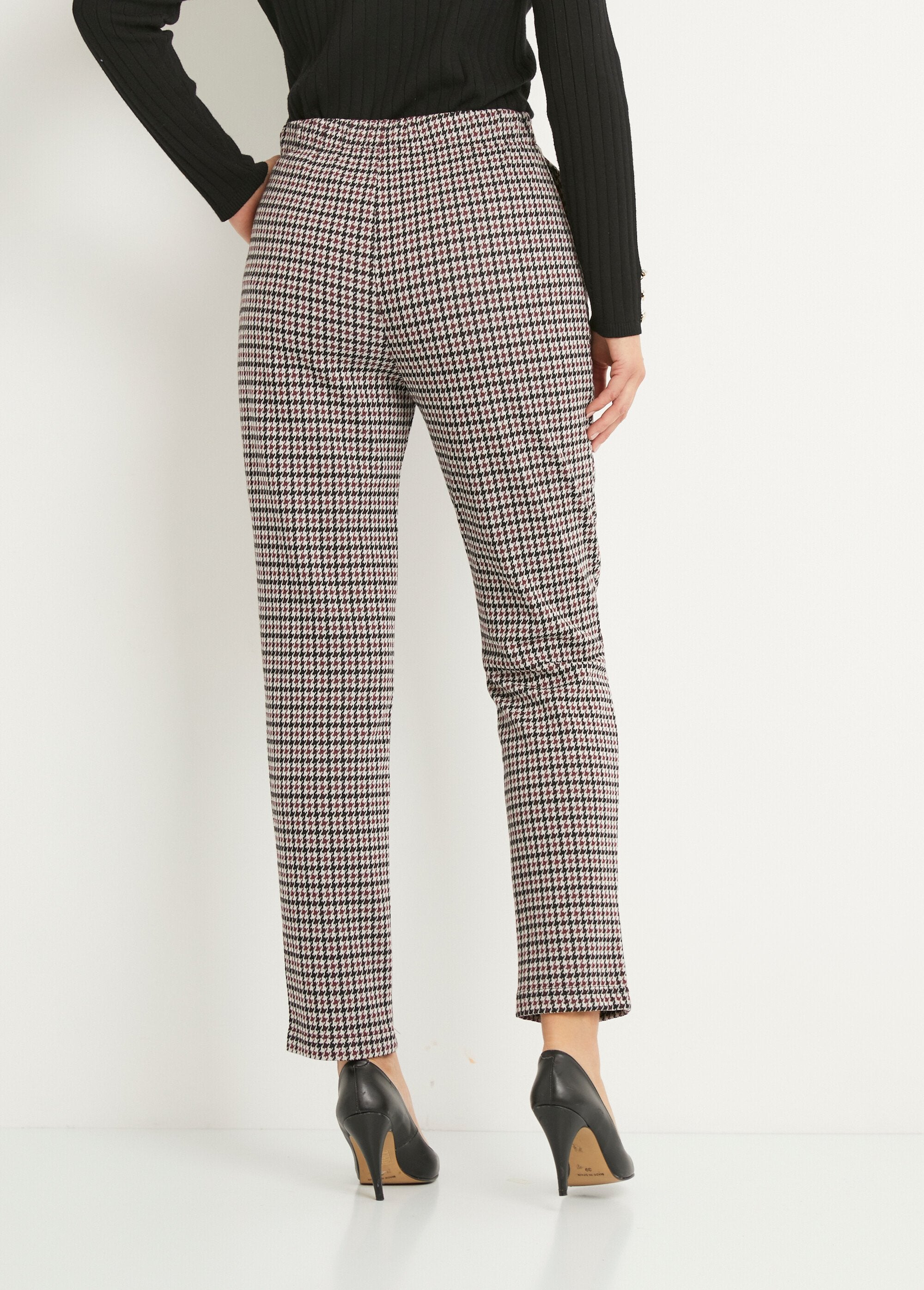 Straight-leg_stretch-knit_pants_Bordeaux_and_black_DO1_slim