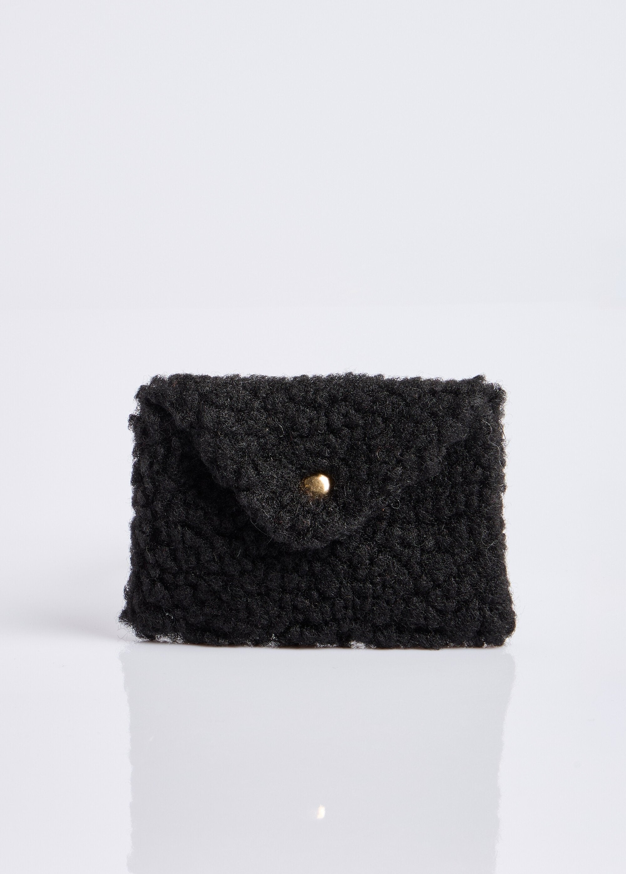 Pochette_porte_monnaie,_fourrure_sherpa_Noir_FA1_slim