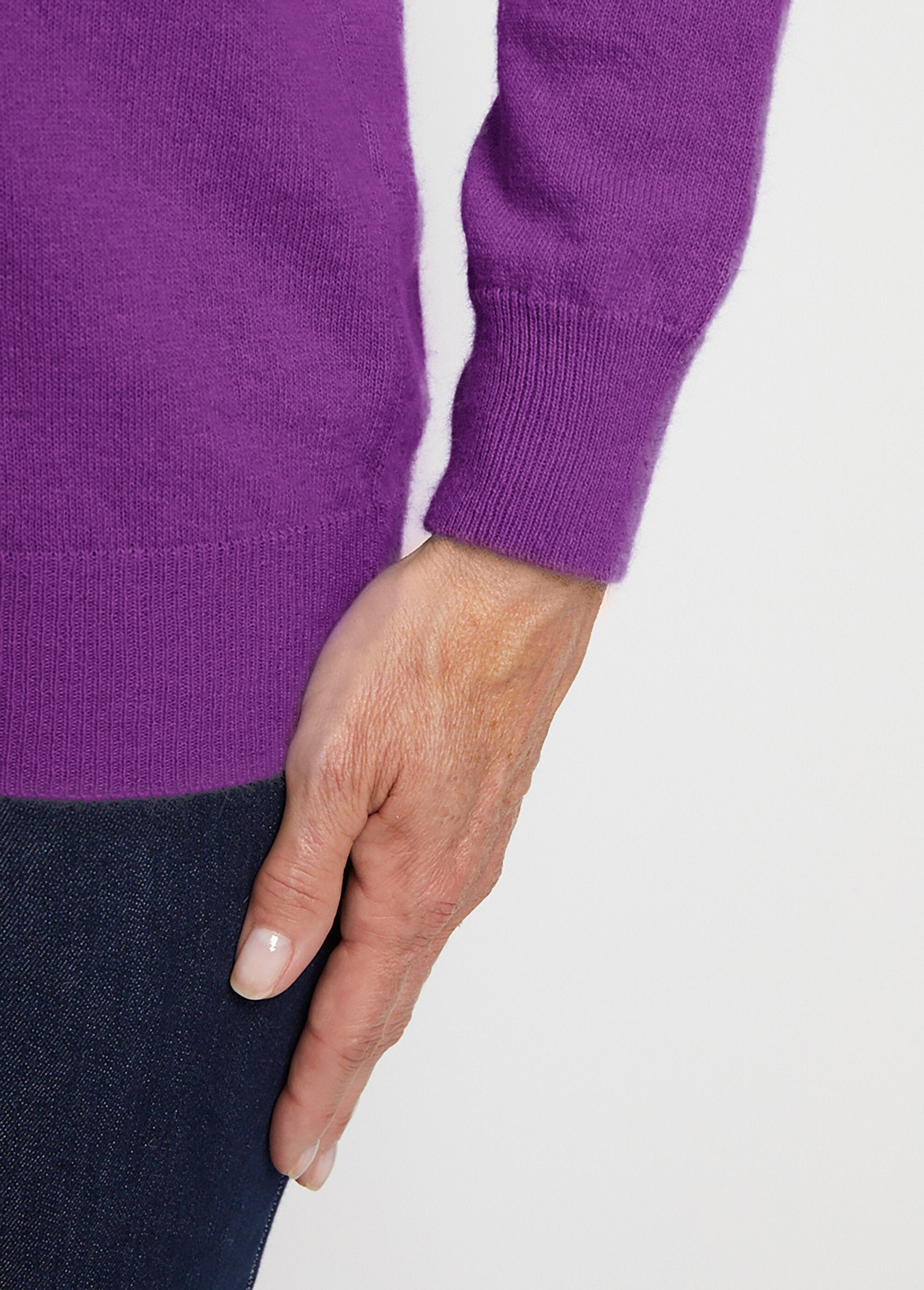 Warm_high-neck_sweater_with_wool_and_angora_Eggplant_DE2_slim