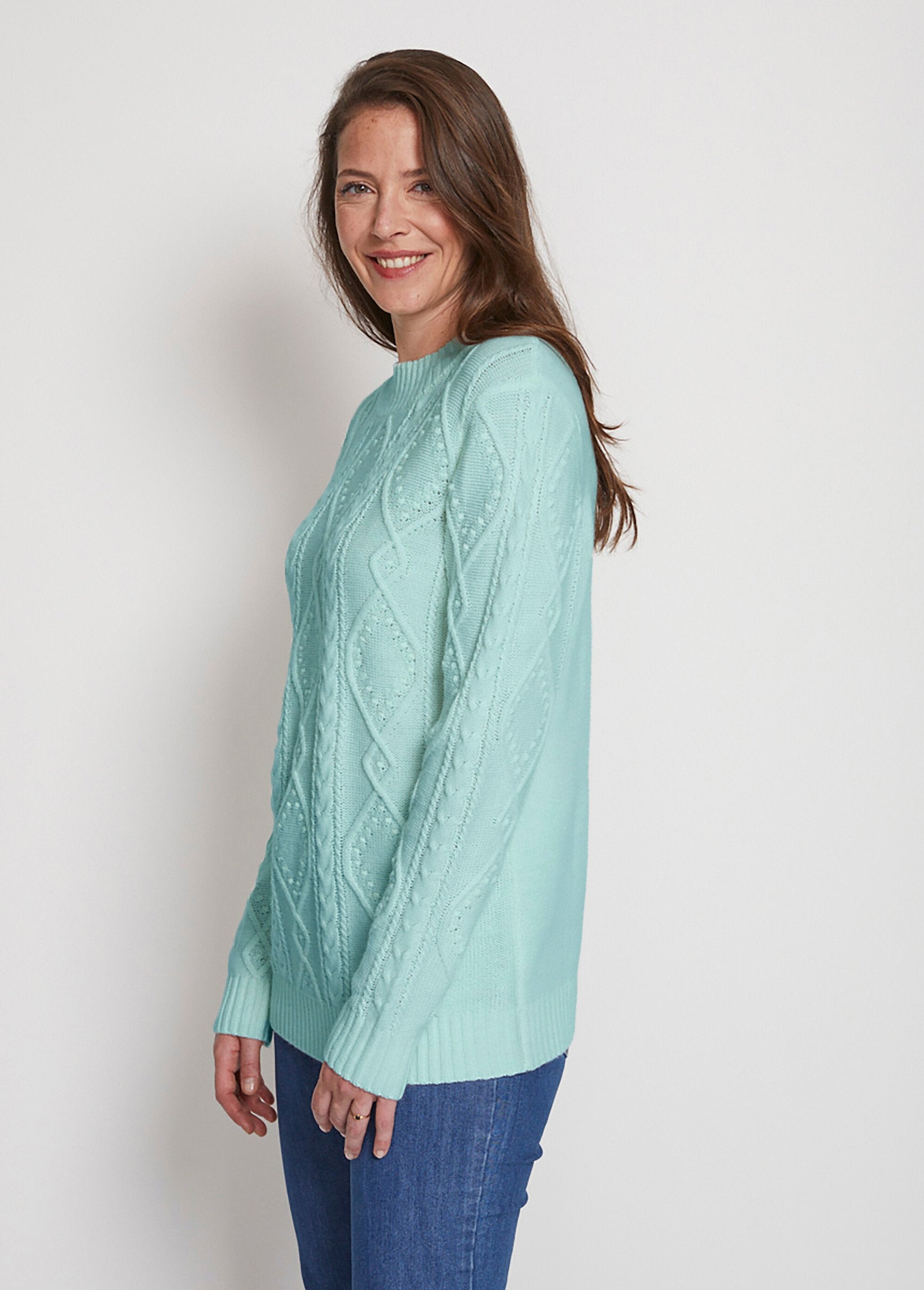 Short_warm_sweater_with_cable_high_collar_Green_DR1_slim