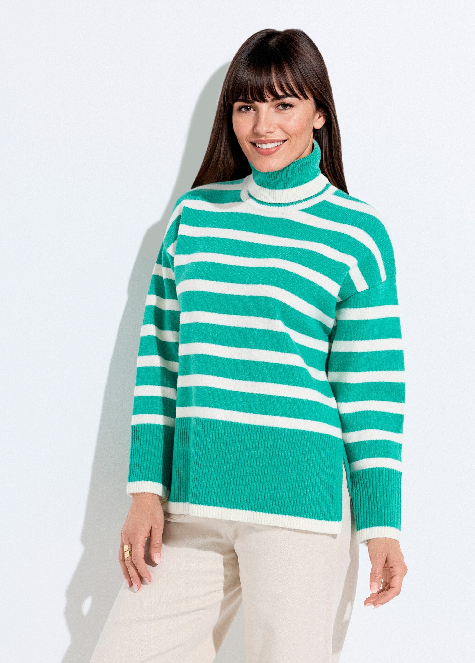 Pull_col_roulé_manches_longues_descendues_Raye_vert_FA1_slim