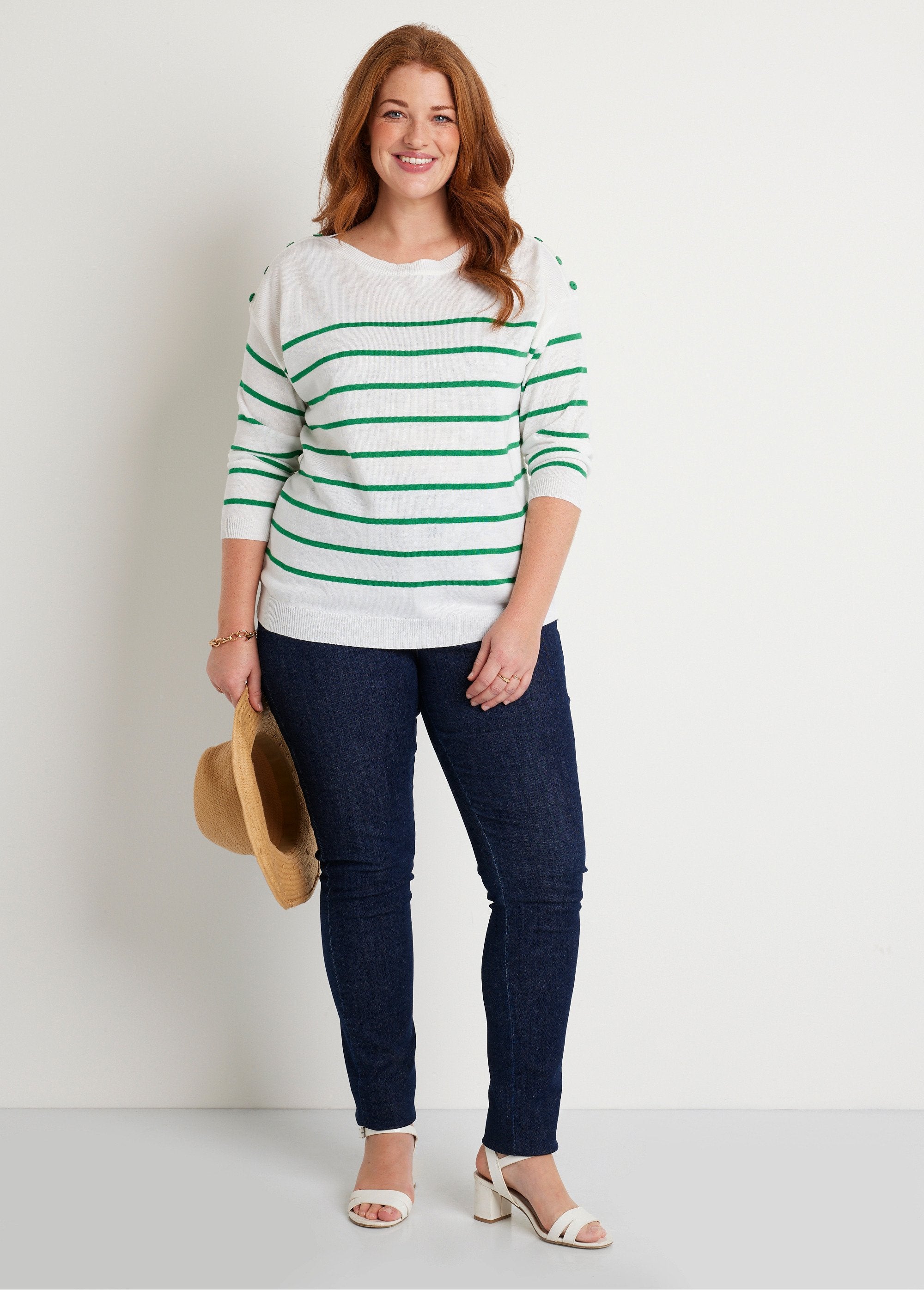 Thin_striped_sweater_White_and_green_SF1_curvy