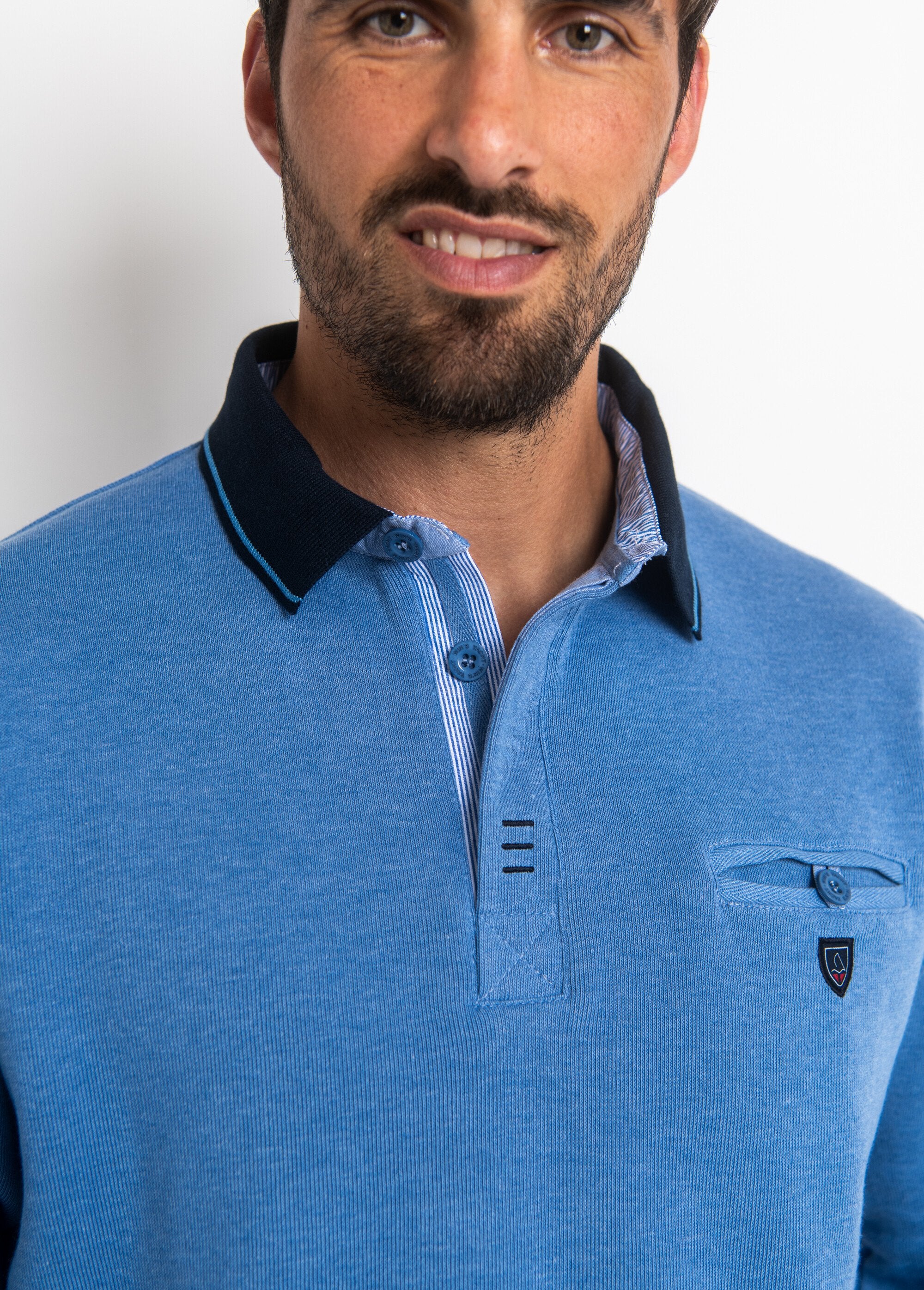 Long-sleeved_polo_shirt_with_chest_pocket_Sky_blue_DE1_slim