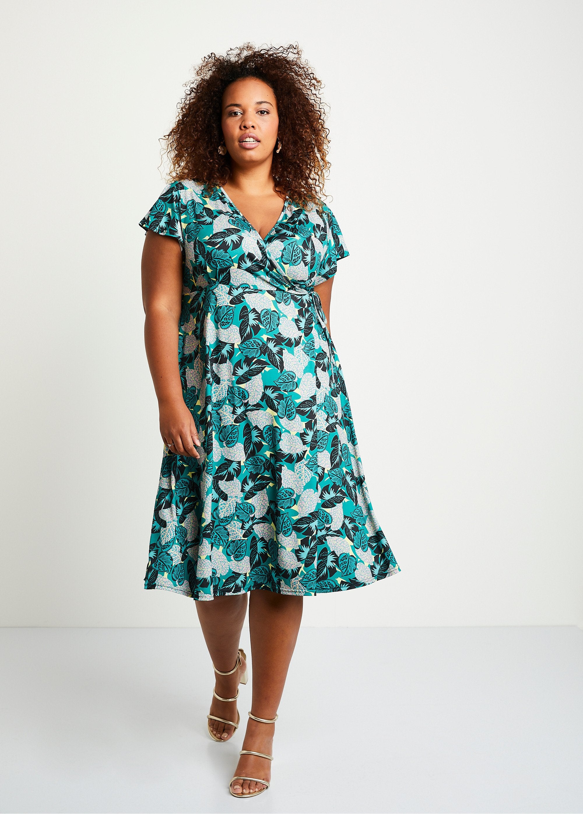 Short_wrap-over_dress_with_plant_motif_Green_and_pink_FA1_curvy