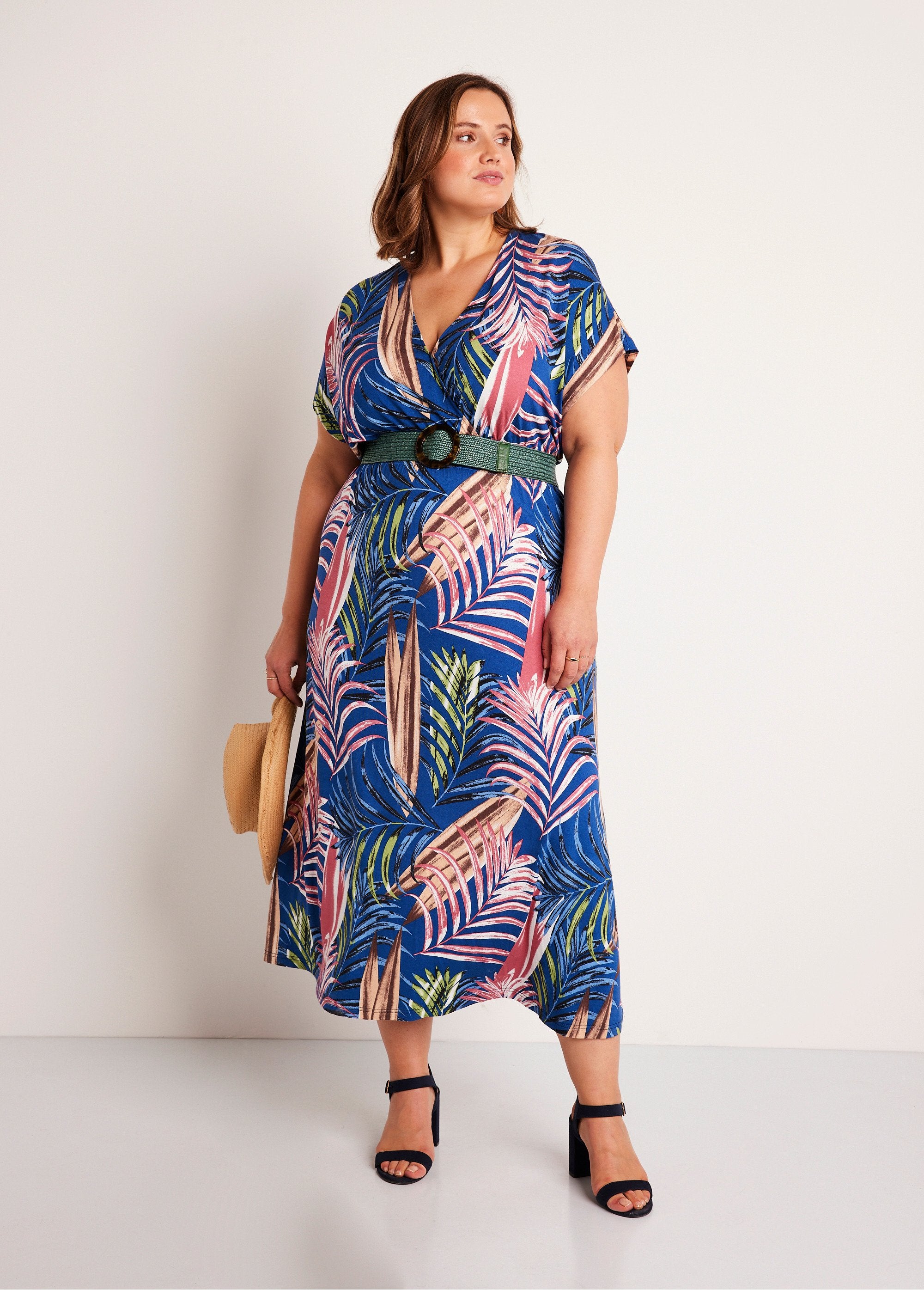 Long_flared_tropical_print_dress_Blue_Imp_FA1_curvy