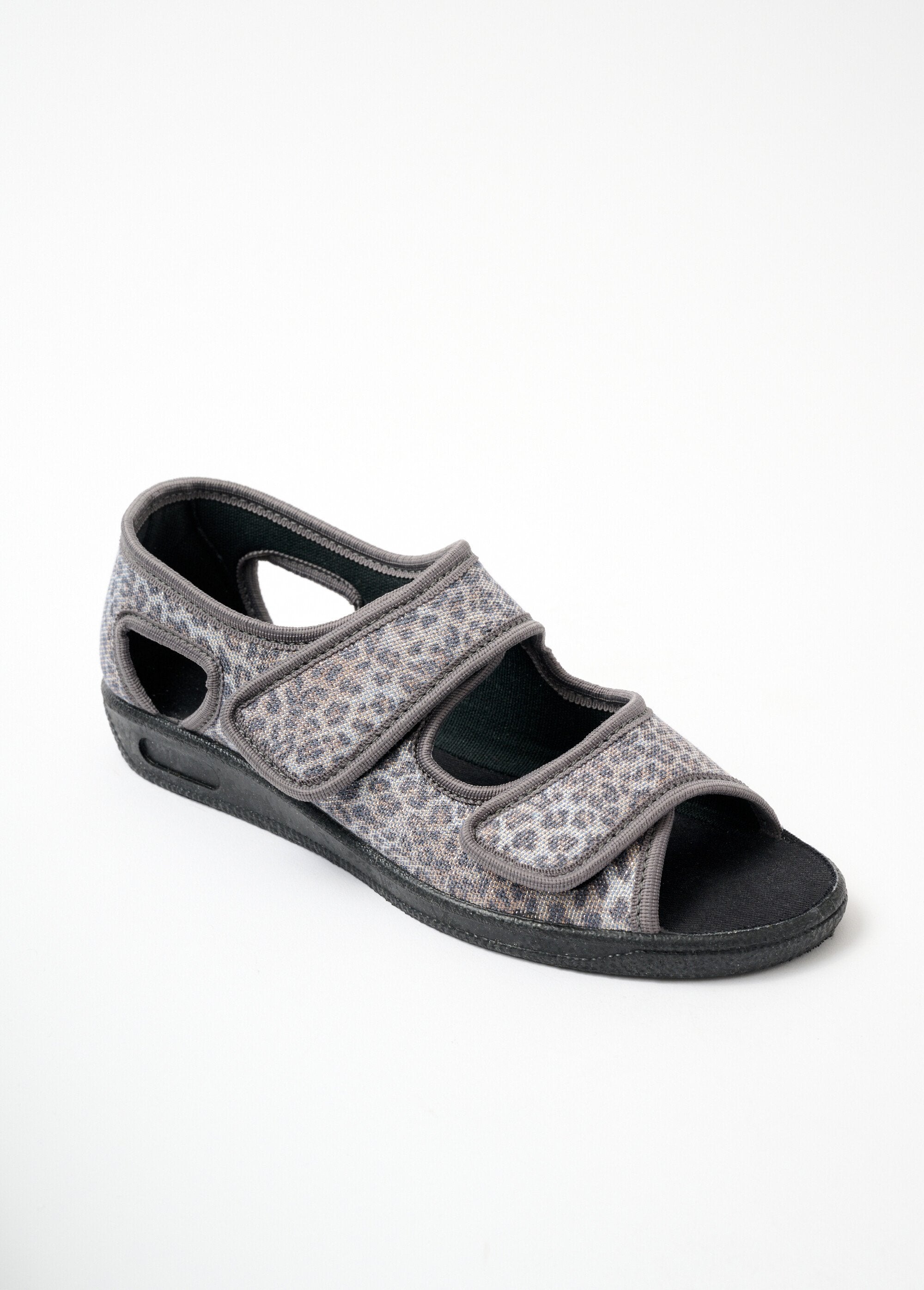 Comfort_width_vegan_sandals_Gray_FA1_slim