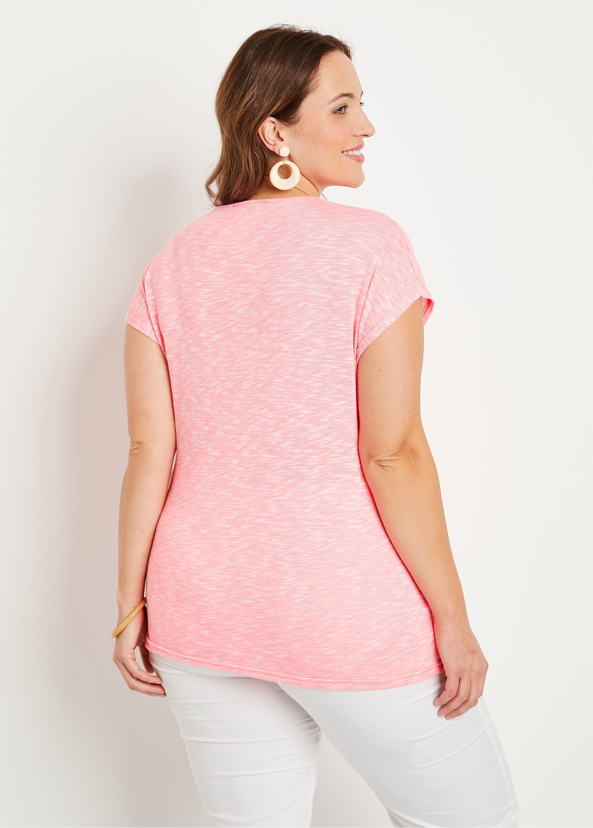 Neon_short_t-shirt_Pink_DO1_curvy