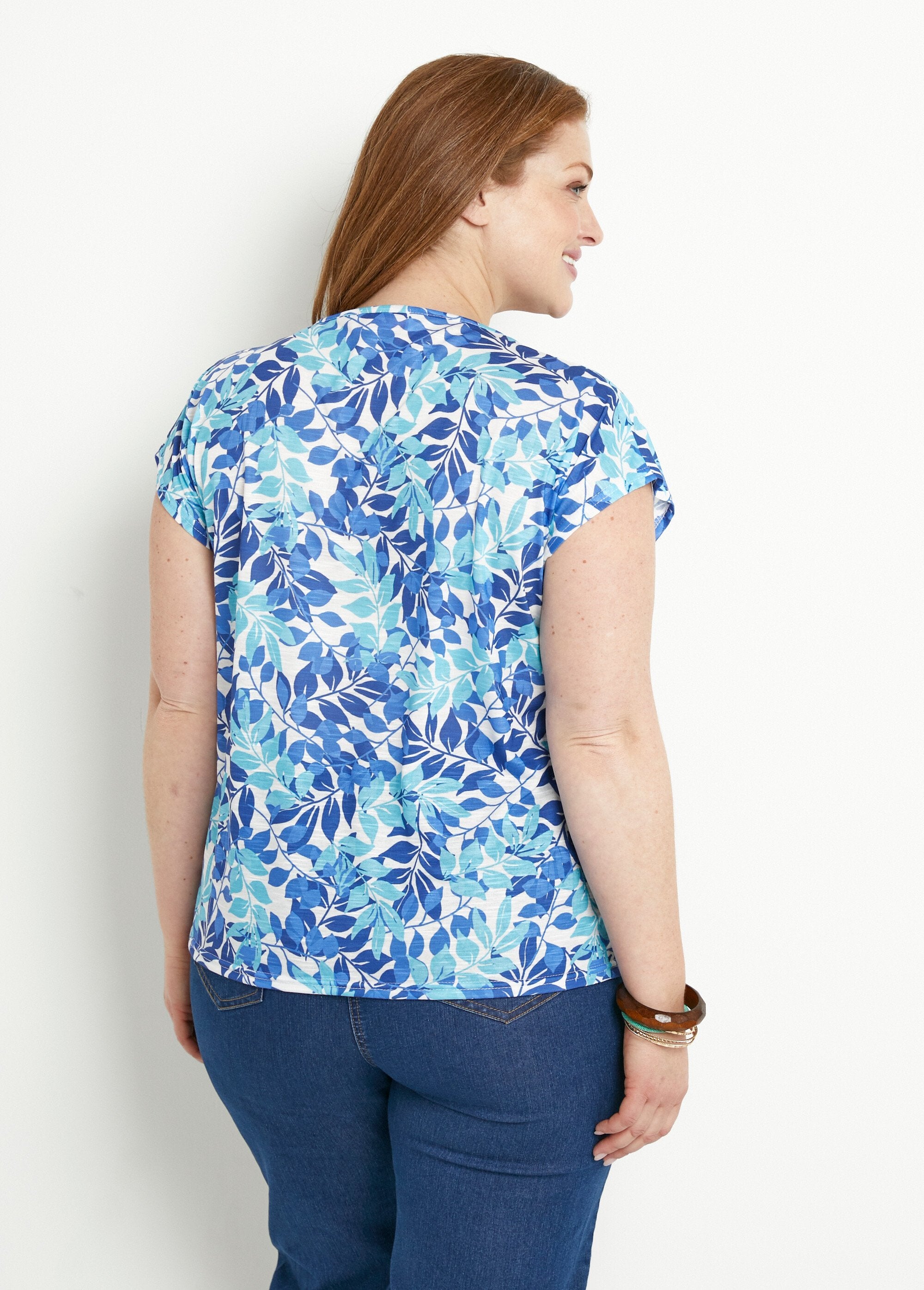 Short-sleeved_T-shirt_with_leaf_print_and_round_neck_Blue_and_aqua_DO1_curvy