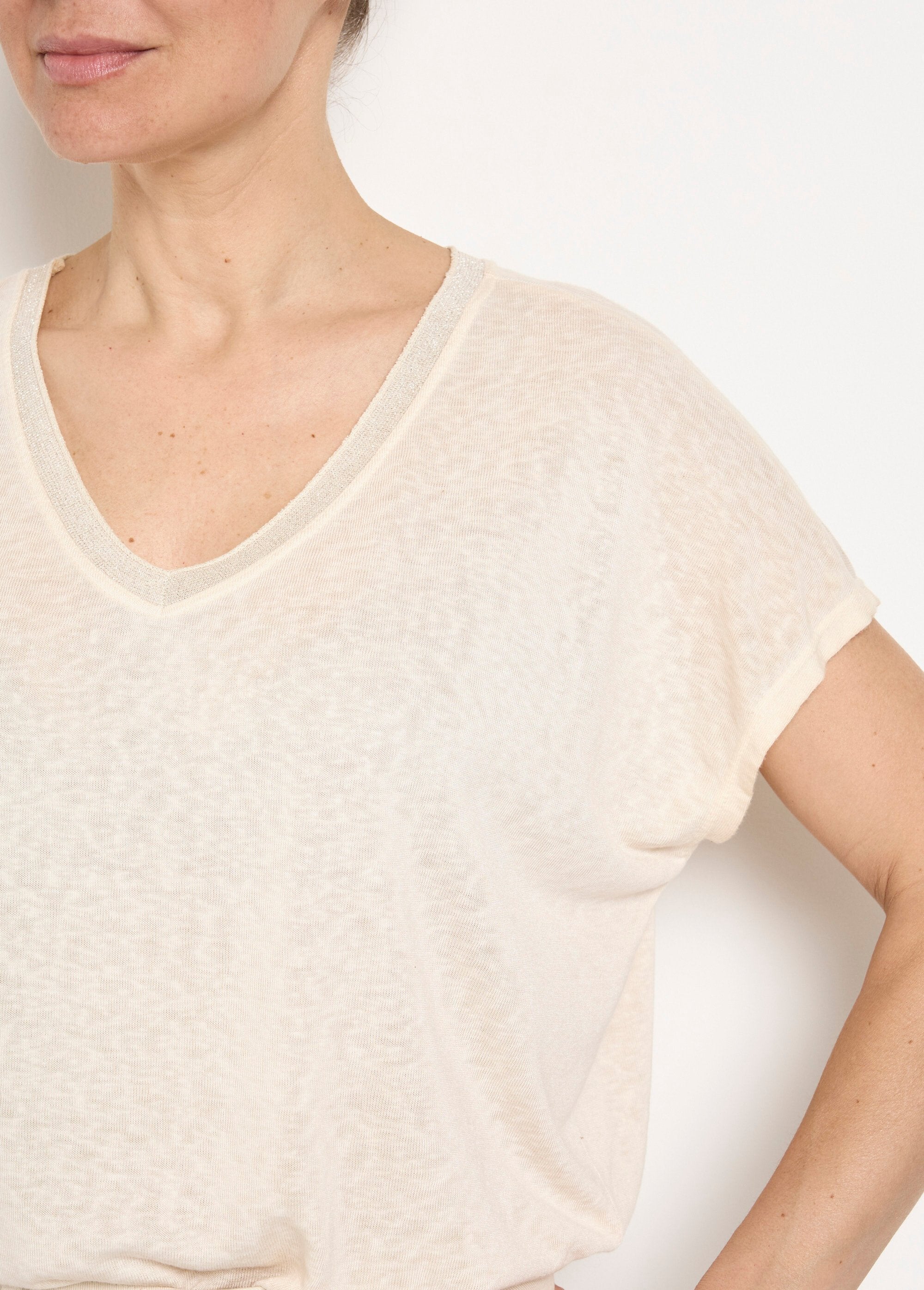 Slub_knit_kimono_sleeve_T-shirt_Beige_DE1_slim