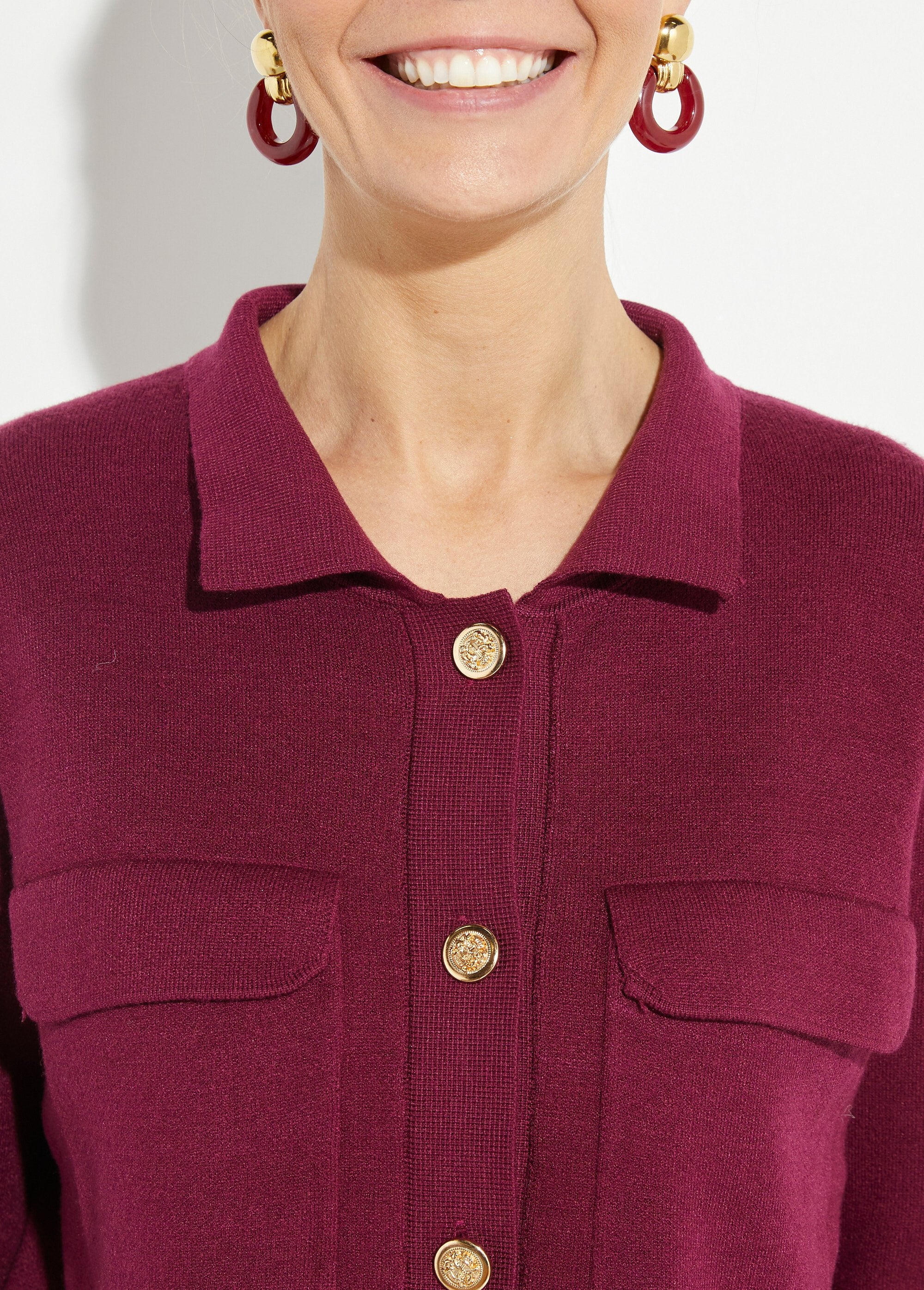 Jacquard_knit_jacket_with_metal_buttons_Bordeaux_DE1_slim